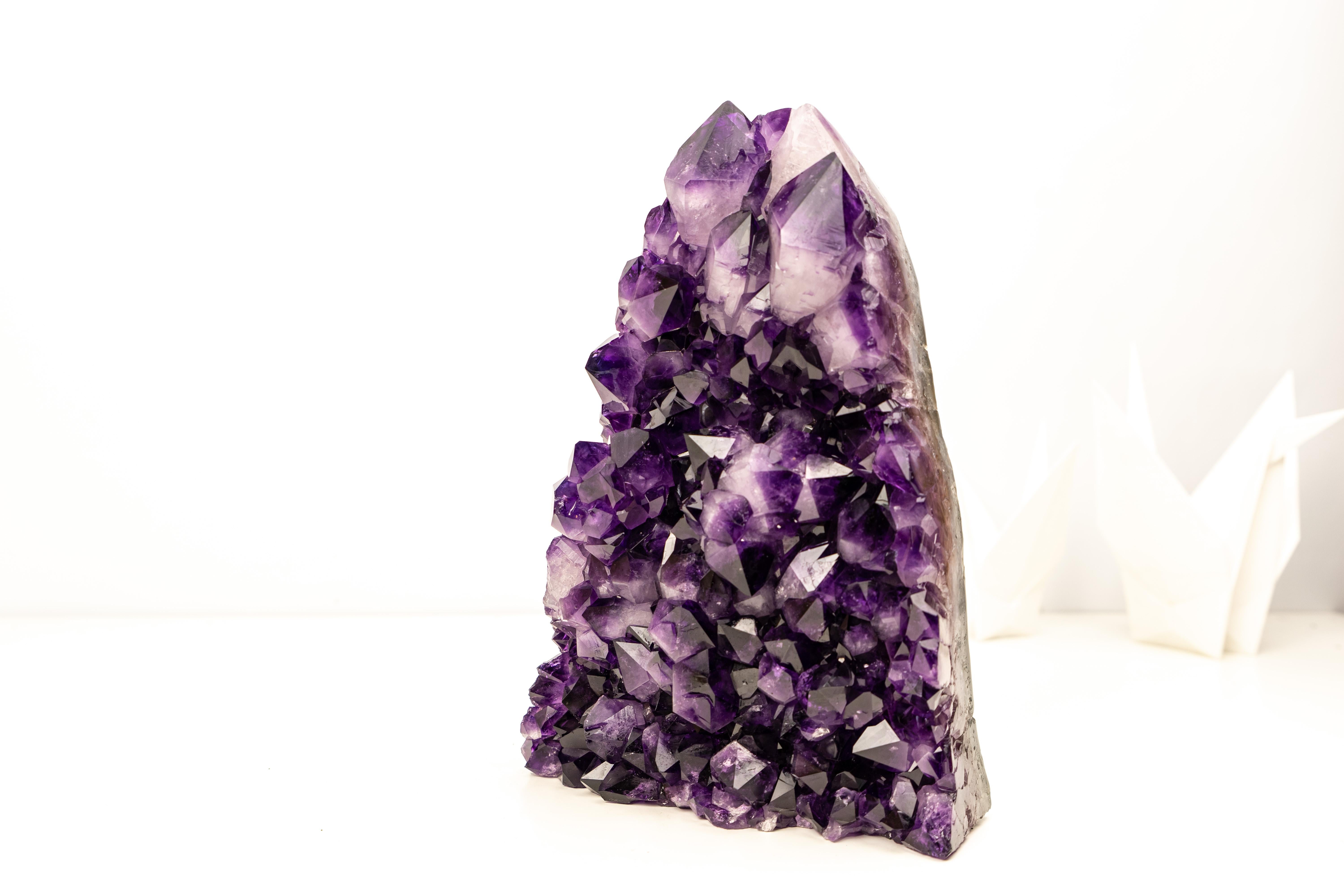 AAA-Grade Amethyst Cluster with Large Druzy Crystals In New Condition For Sale In Ametista Do Sul, BR