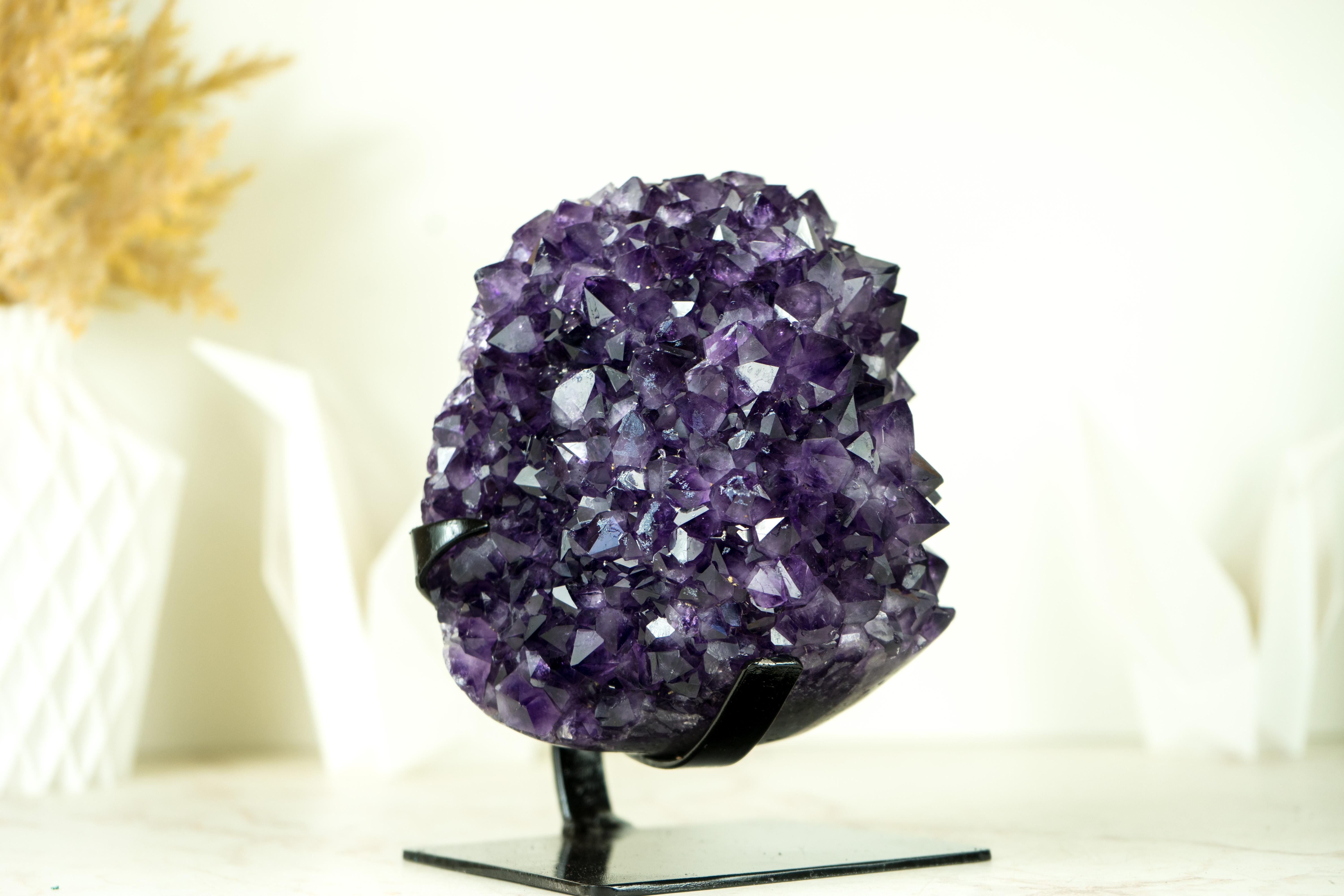 AAA-Grade Amethyst Flower with Grape Jelly Purple  In Distressed Condition In Ametista Do Sul, BR