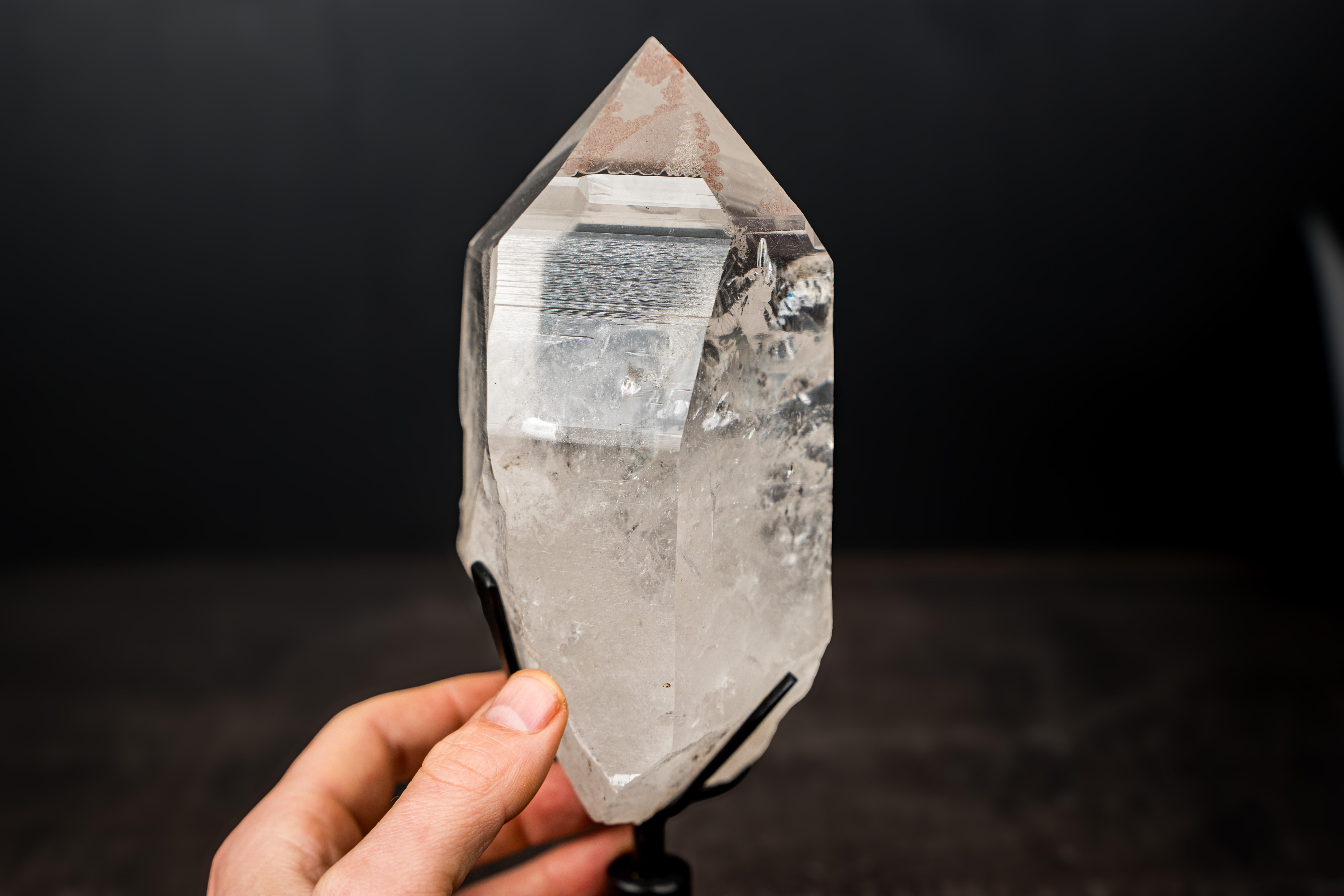 Rare Optical-Quality Real Lemurian Crystal from Diamantina, Brazil

▫️ Description

This is a very special point of genuine Lemurian quartz from Diamantina, Brazil—an area once famed for diamond mining in the 18th and 19th centuries and now