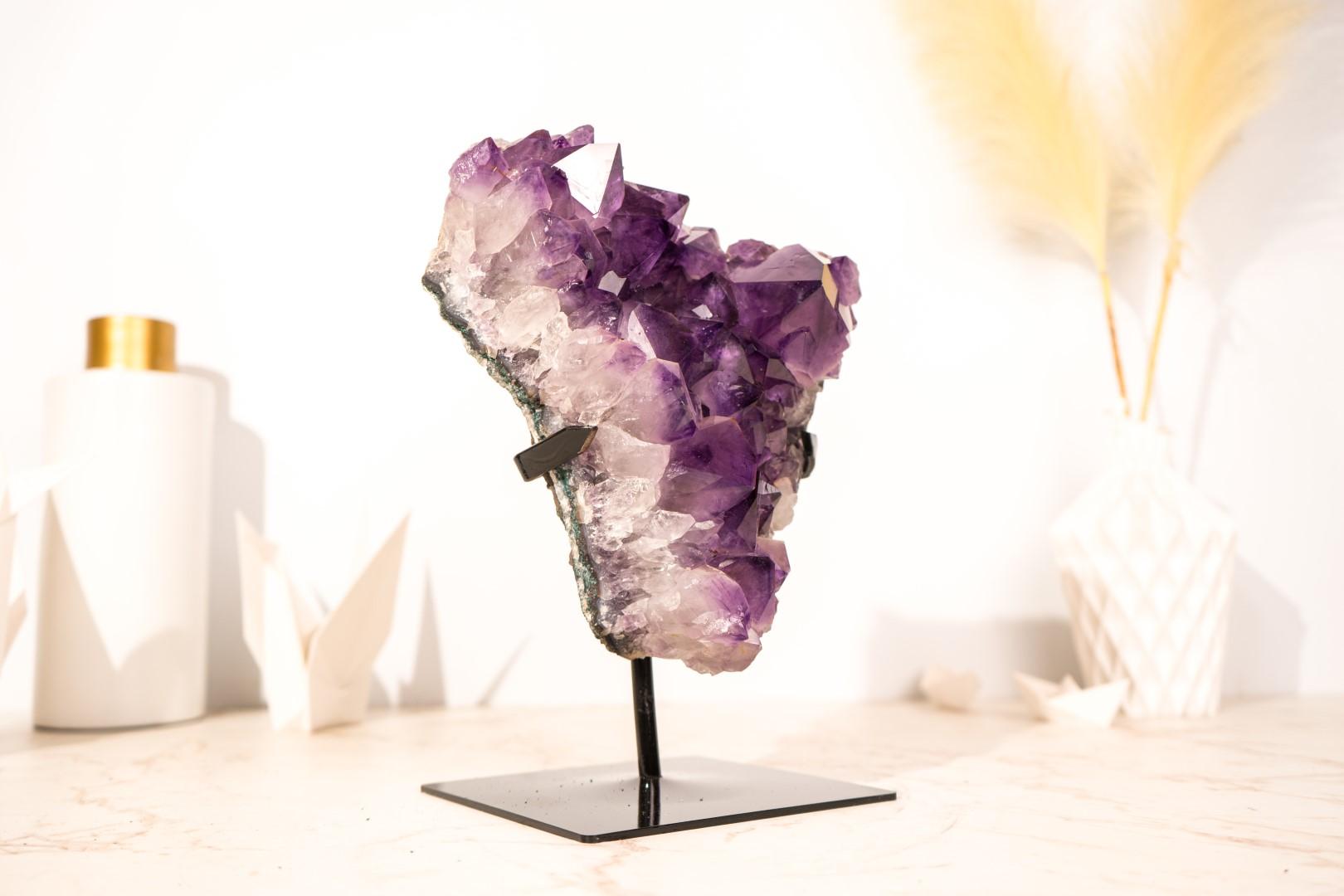 Purple Amethyst Cluster Specimen with Large, High-Grade Amethyst Points In New Condition For Sale In Ametista Do Sul, BR