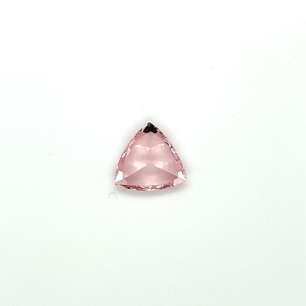 AAA Natural Pink Morganite Trillion Shape 6.42 Ct Eye Clean Clarity Loose Stone In New Condition For Sale In New York, NY