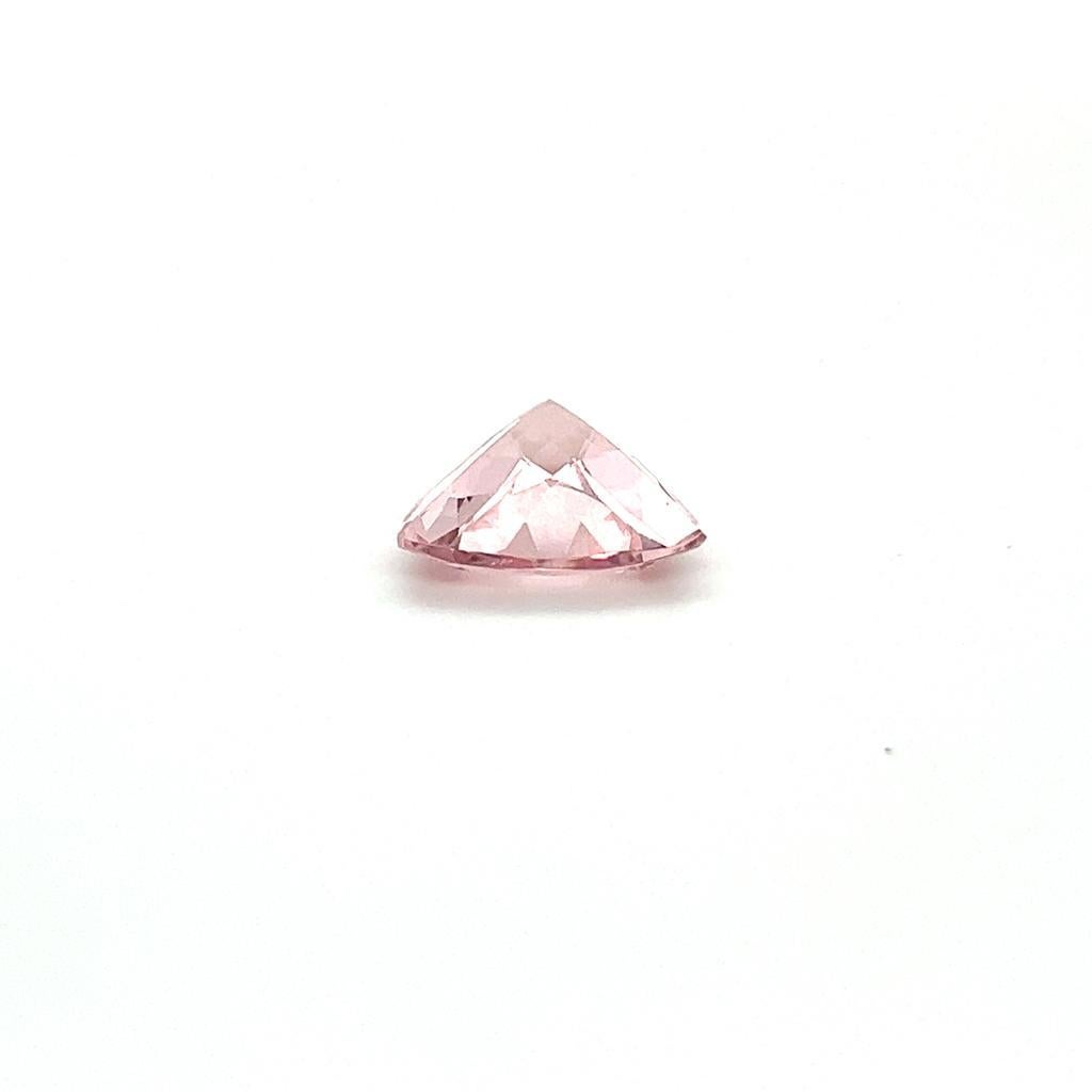AAA Natural Pink Morganite Trillion Shape 6.42 Ct Eye Clean Clarity Loose Stone For Sale 1