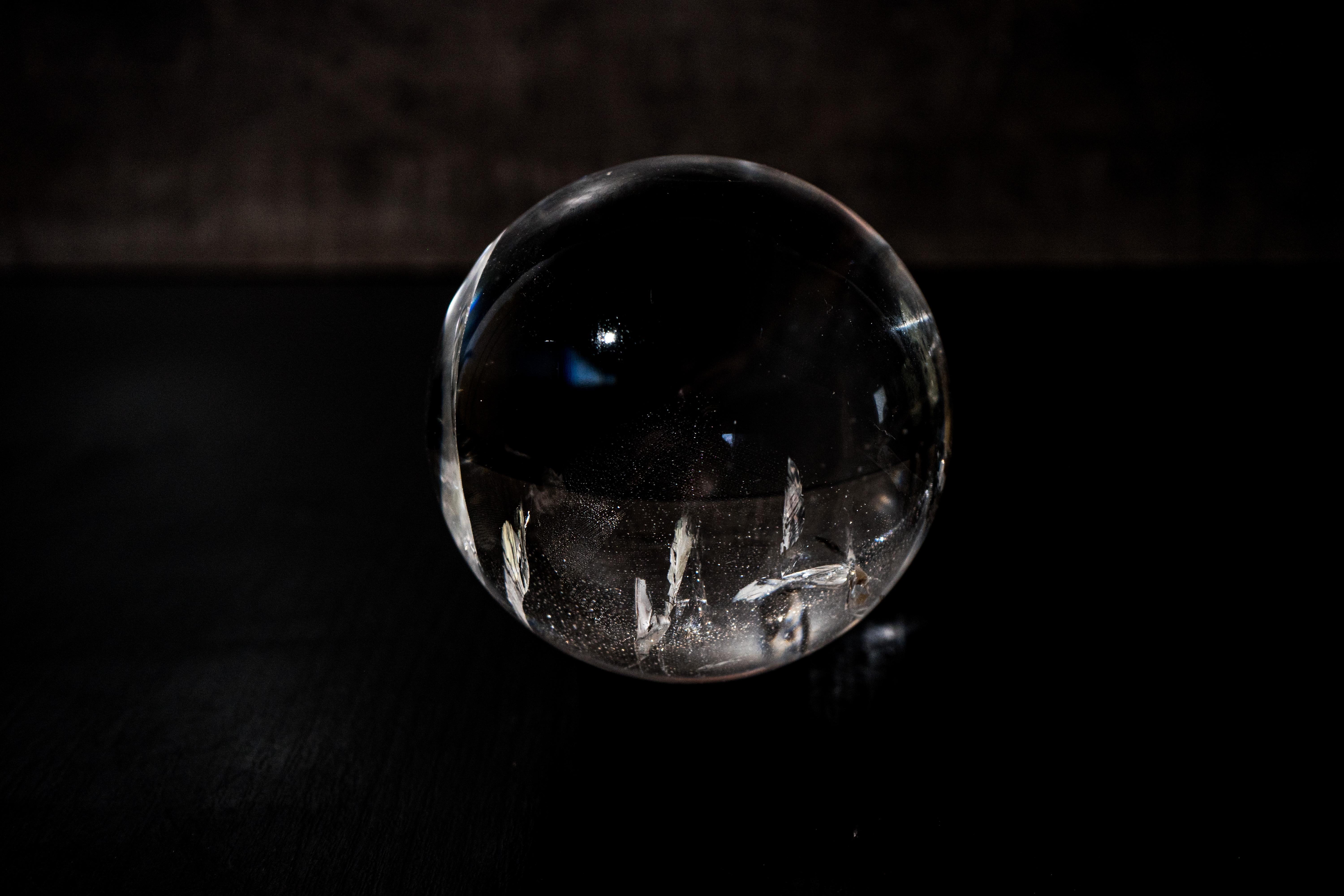 XXI secolo e contemporaneo AAA Sfera di quarzo chiaro ad acqua naturale in vendita