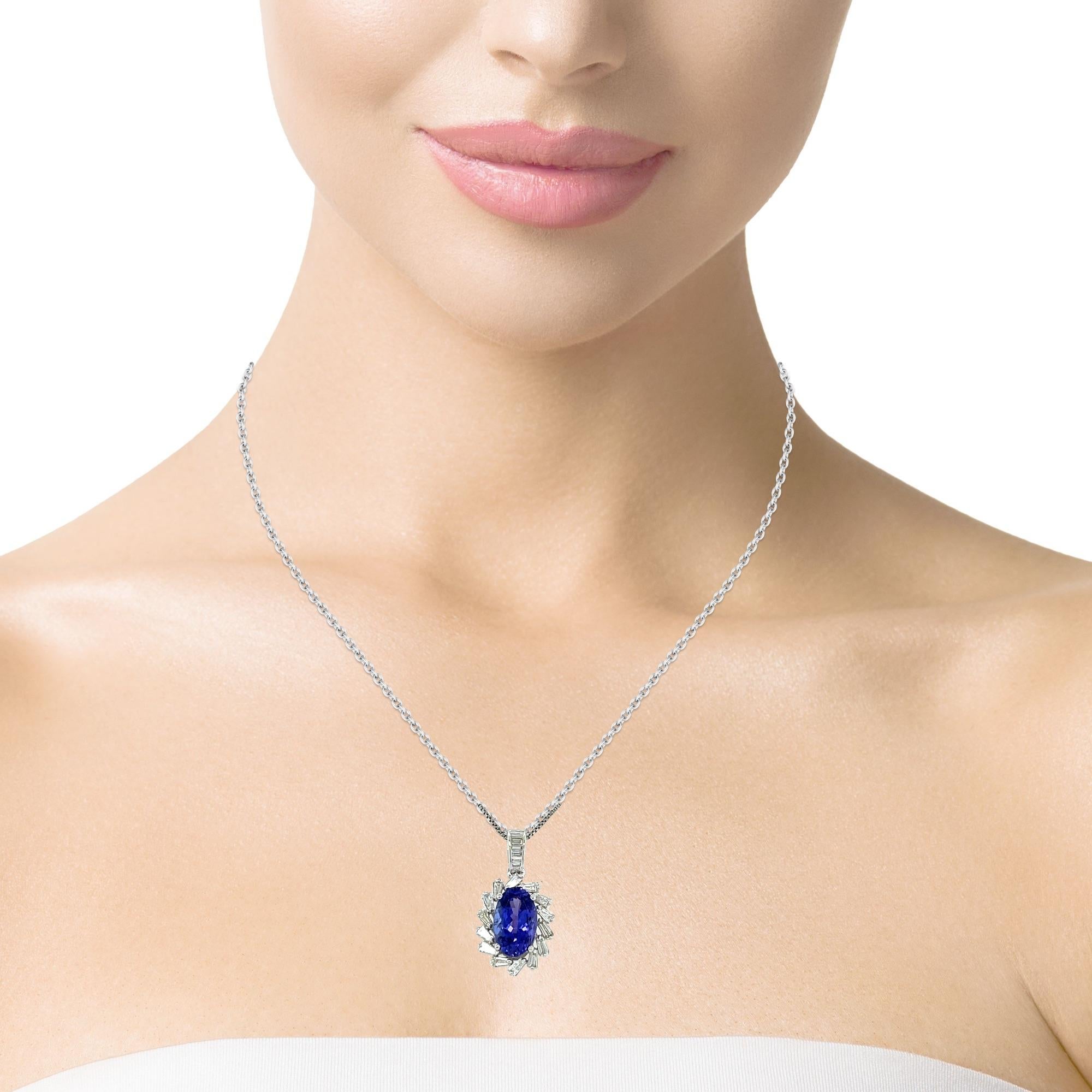  AAA Oval Tanzanite and Diamond Pendant in 18KW Gold  In New Condition For Sale In New York, NY