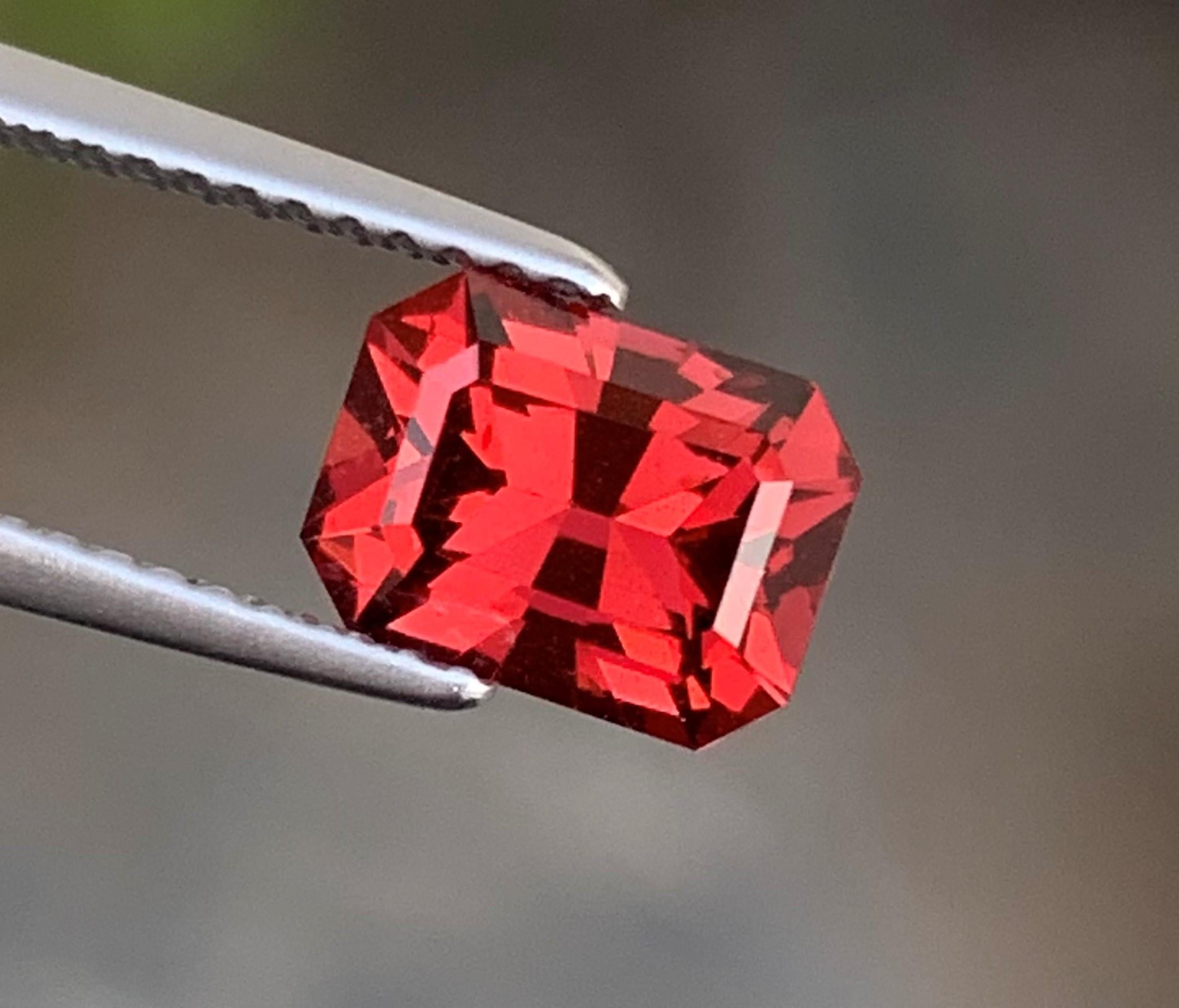 Loose Rhodolite Garnet
Weight : 2.0 Carats
Dimensions : 7.8x5.8x4.6 Mm
Origin : Madagascar Africa
Clarity : AAA Eye Clean
Shape: Fancy Cut Emerald Shape
Certificate: On Demand
Treatment: Non
Color: Red
.
Rhodolite is a mixture of pyrope and