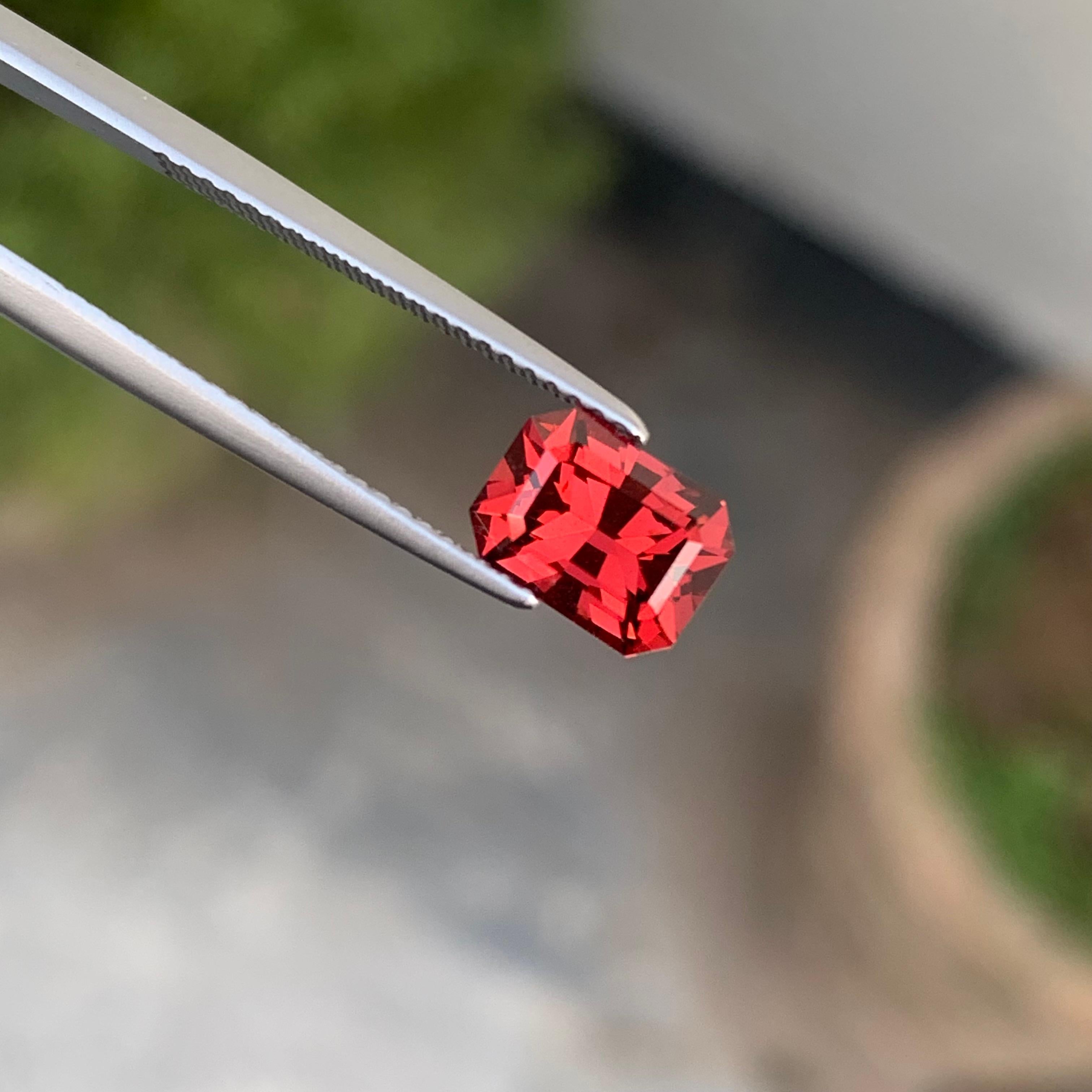 AAA Qualität 2,0 Karat facettierter roter Rhodolith Granat Präzisionsschliff für Schmuck im Angebot 1