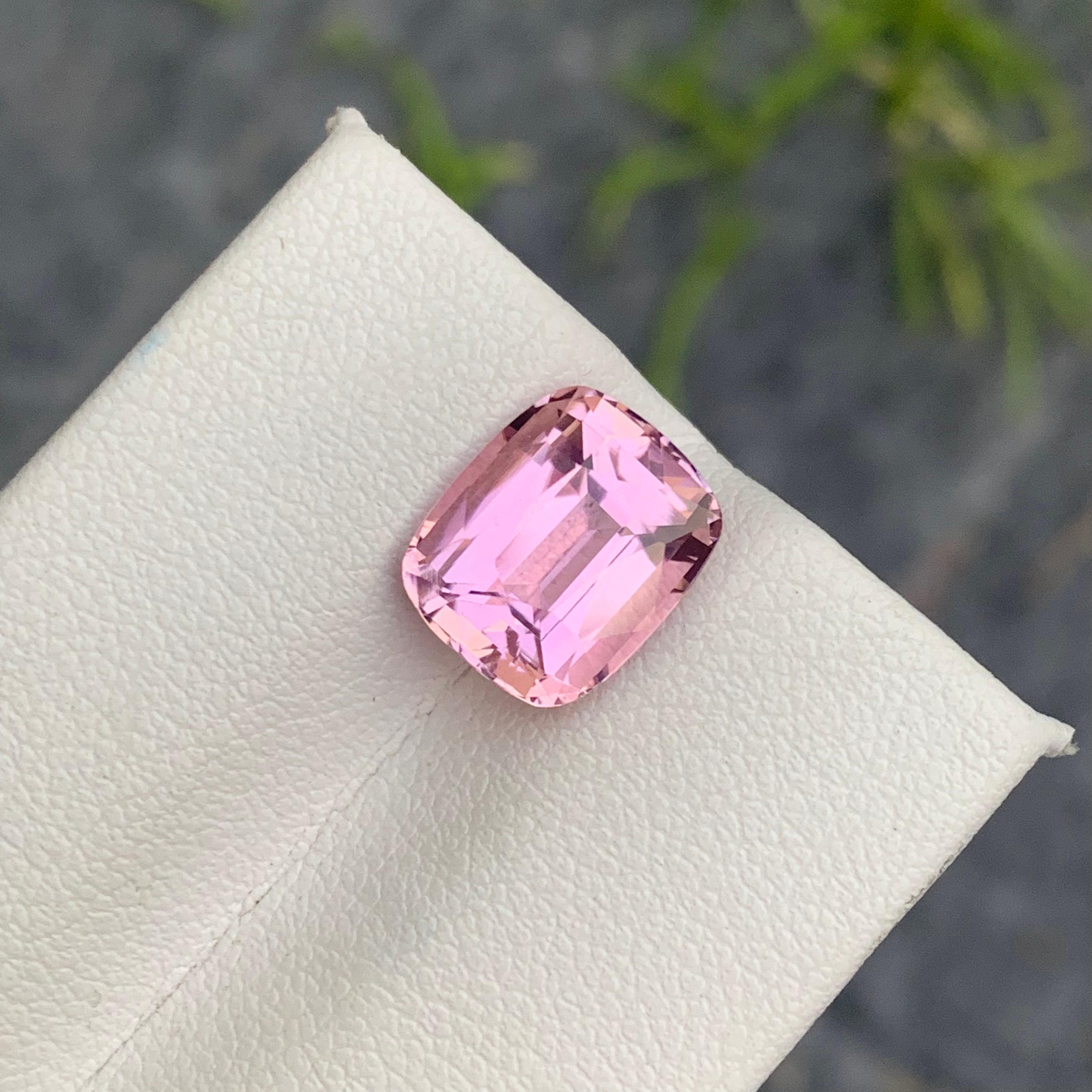 AAA Quality 4.05 Carat Natural Taffy Pink Loose Tourmaline for Jewelry Making In New Condition In Peshawar, PK