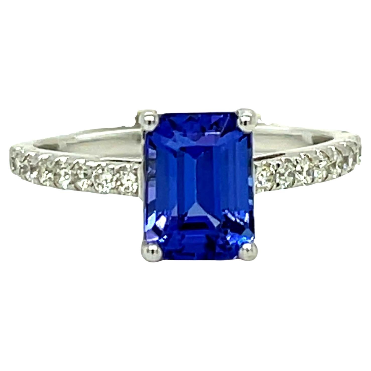 AAA Quality Emerald cut Tanzanite and Diamond 18K White Gold Ring For Sale