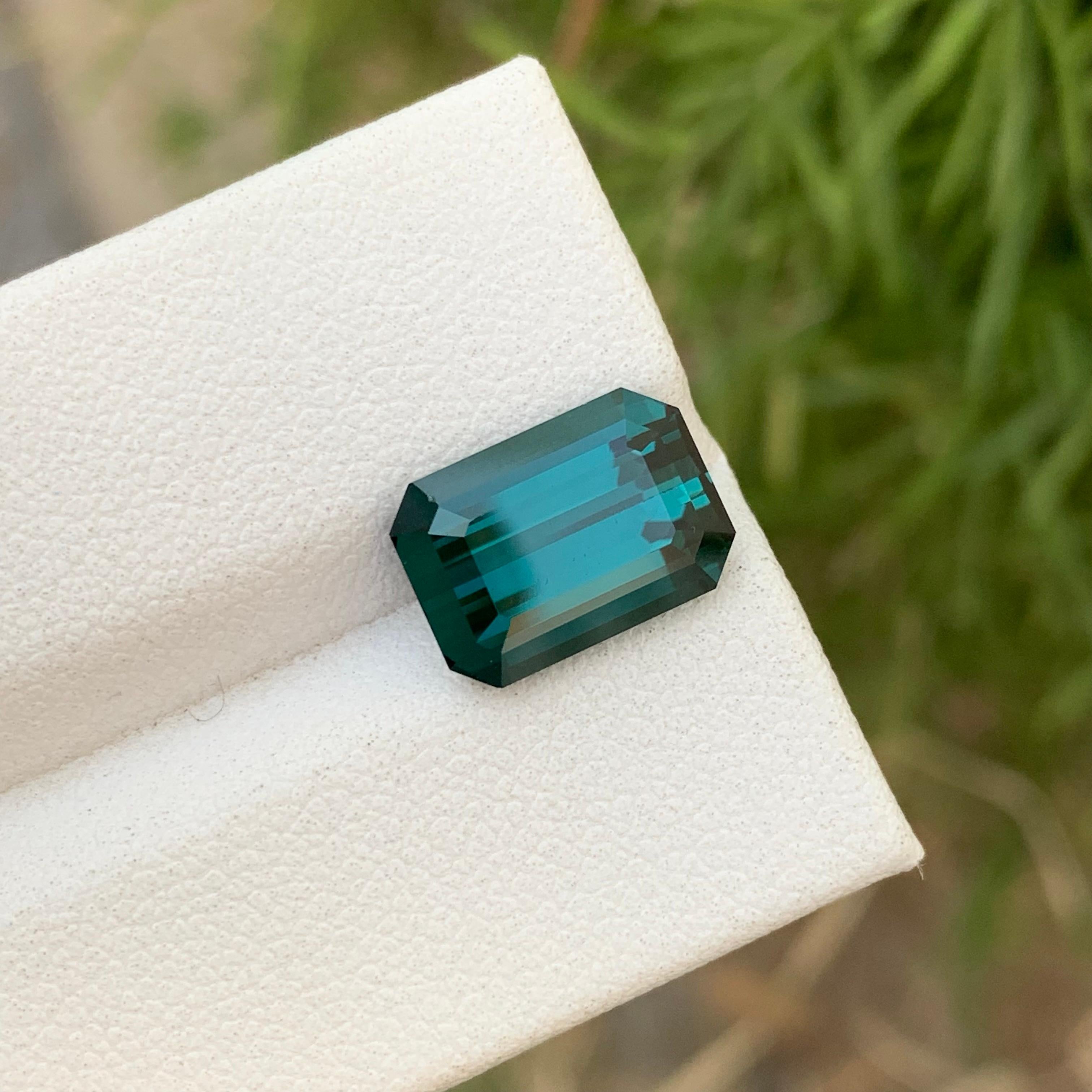 Qualità AAA Loupe Clean 4,20 carati di tormalina indicolite sciolta Gemma dell'anello in vendita 4