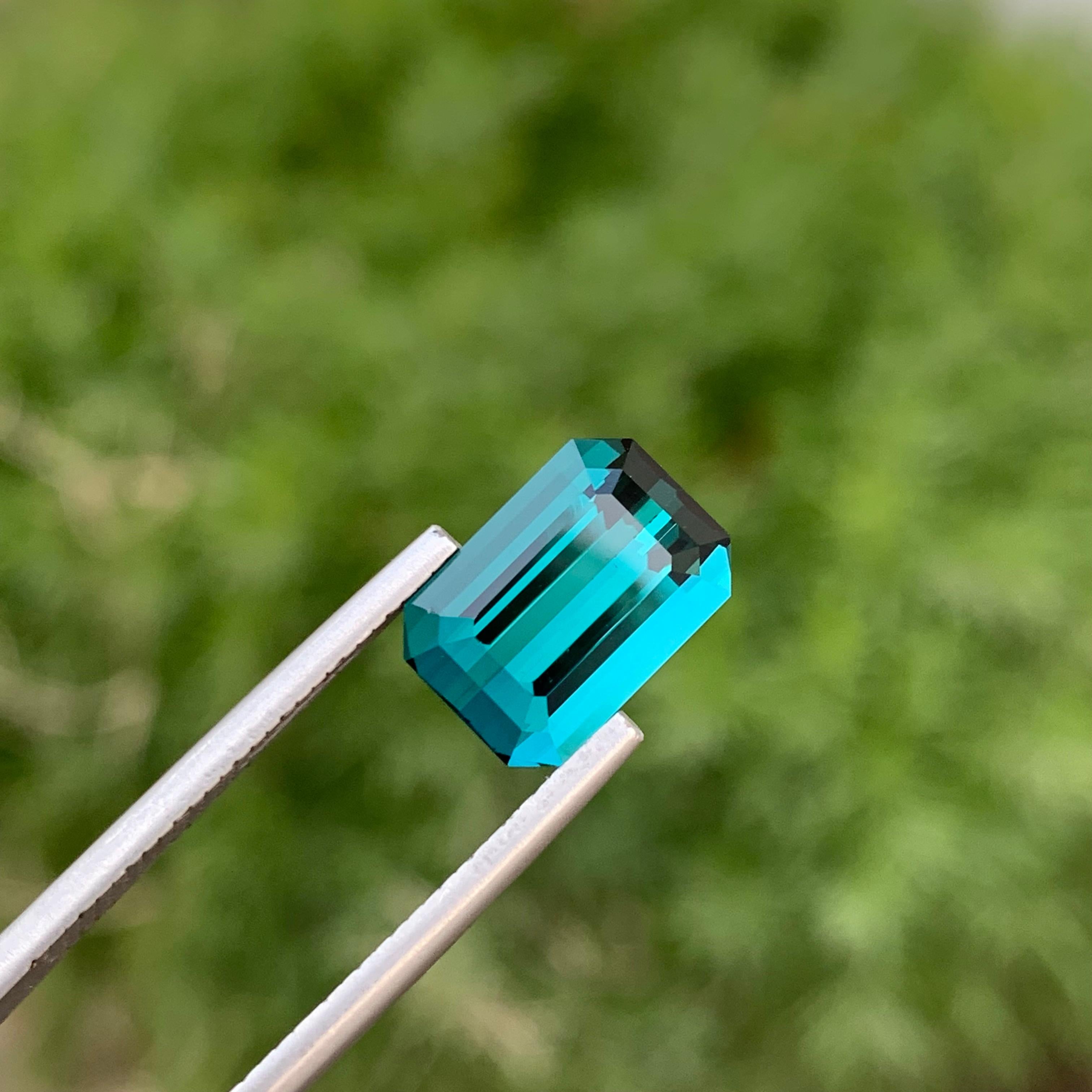 Qualità AAA Loupe Clean 4,20 carati di tormalina indicolite sciolta Gemma dell'anello in vendita 3