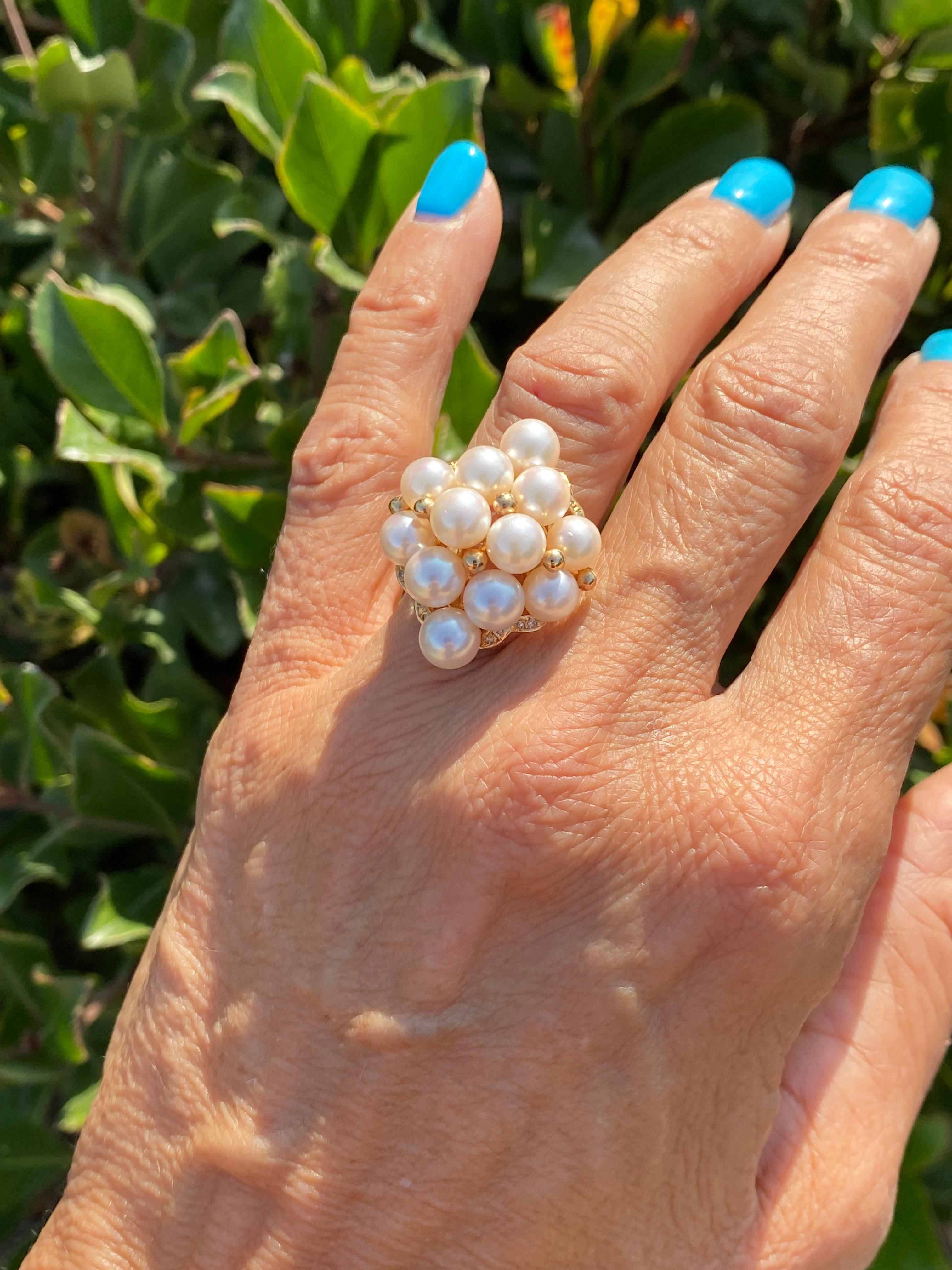AAA Qualität Perlen-Cluster-Ring mit Diamant 14 Karat Gelbgold (Moderne) im Angebot