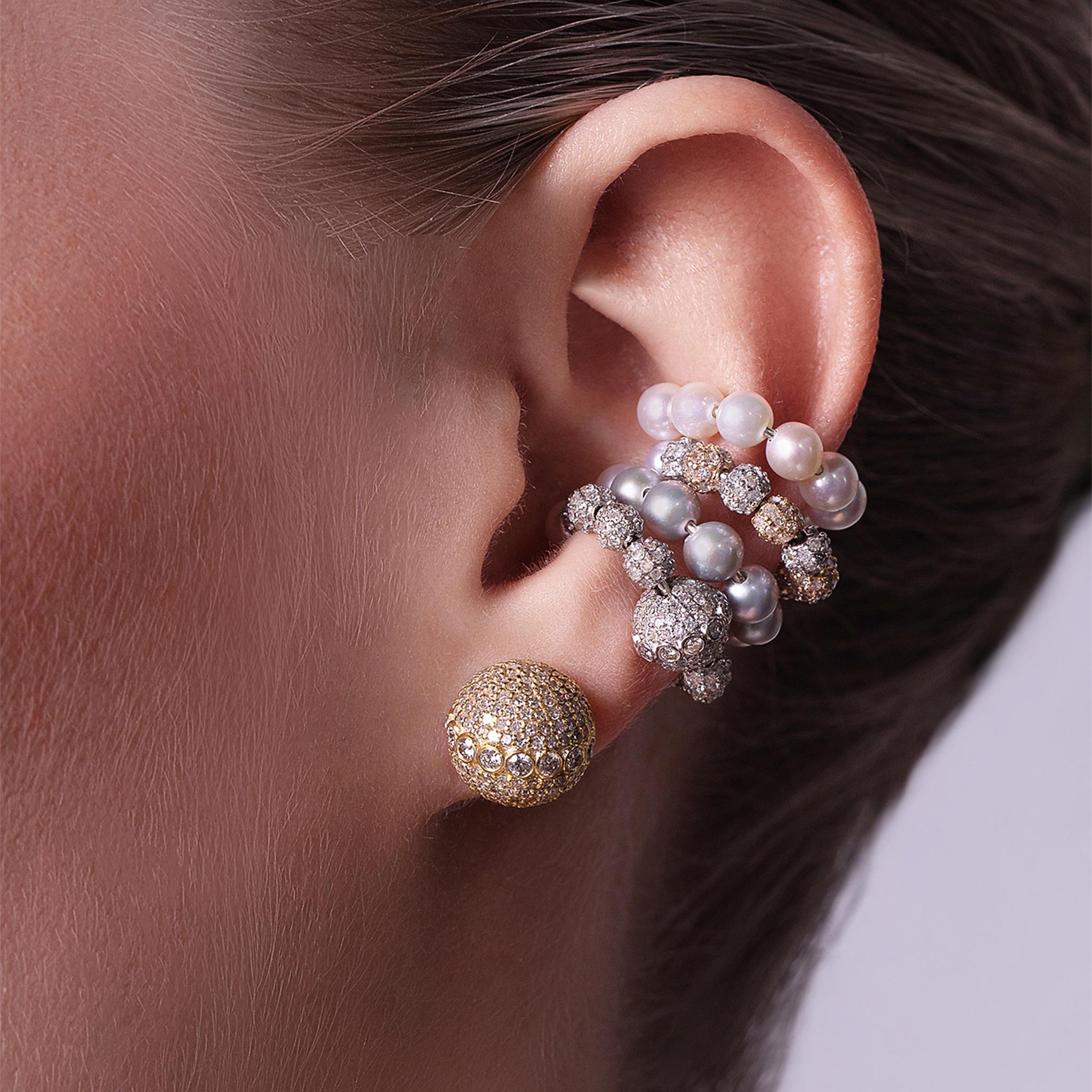 AAA White Akoya Pearl Ear Cuff In New Condition For Sale In Boostedt, DE