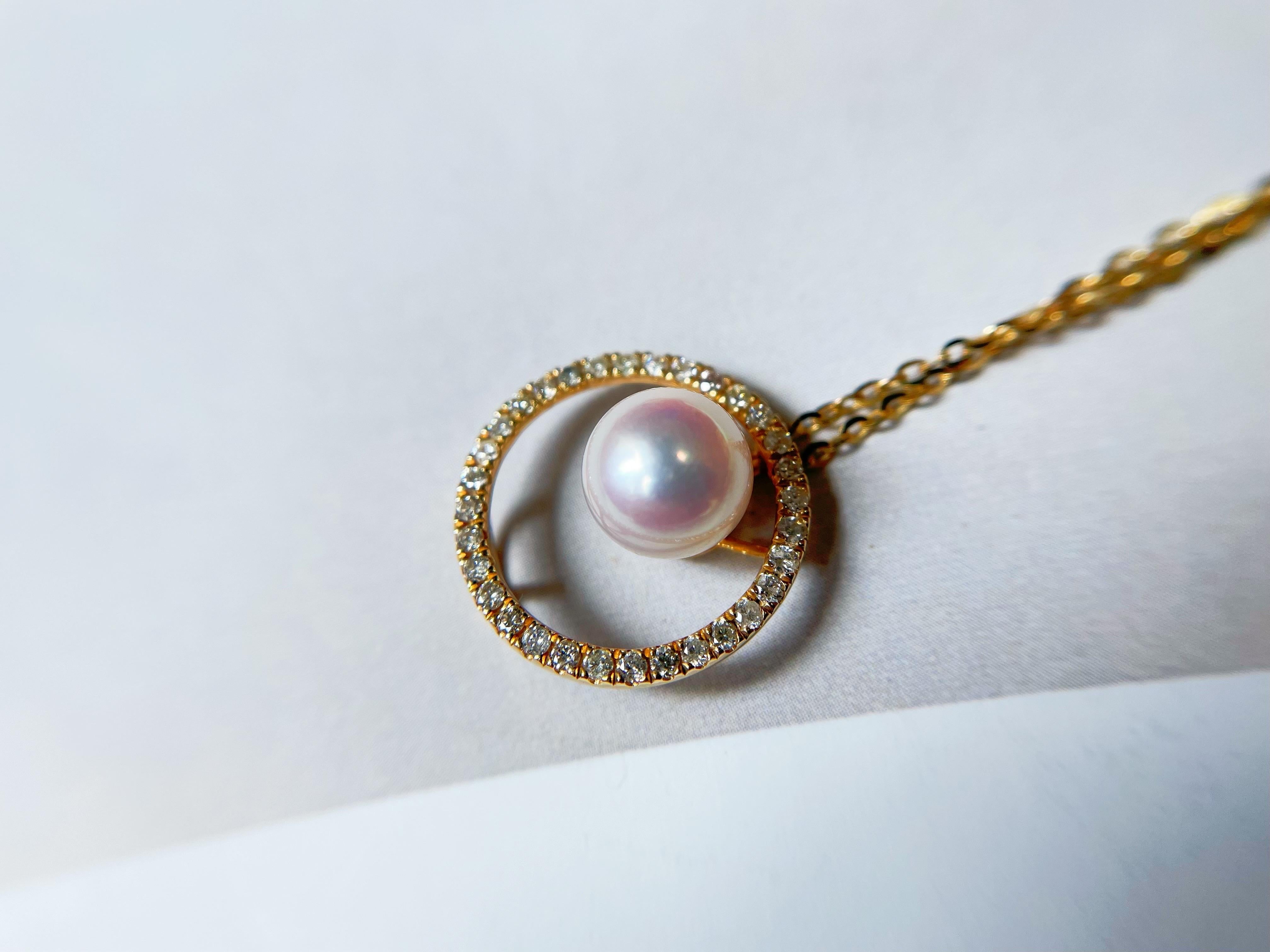 Modern AAAA Grade Japan Akoya Pearl Mirror Like Circle Diamond Pendant For Sale