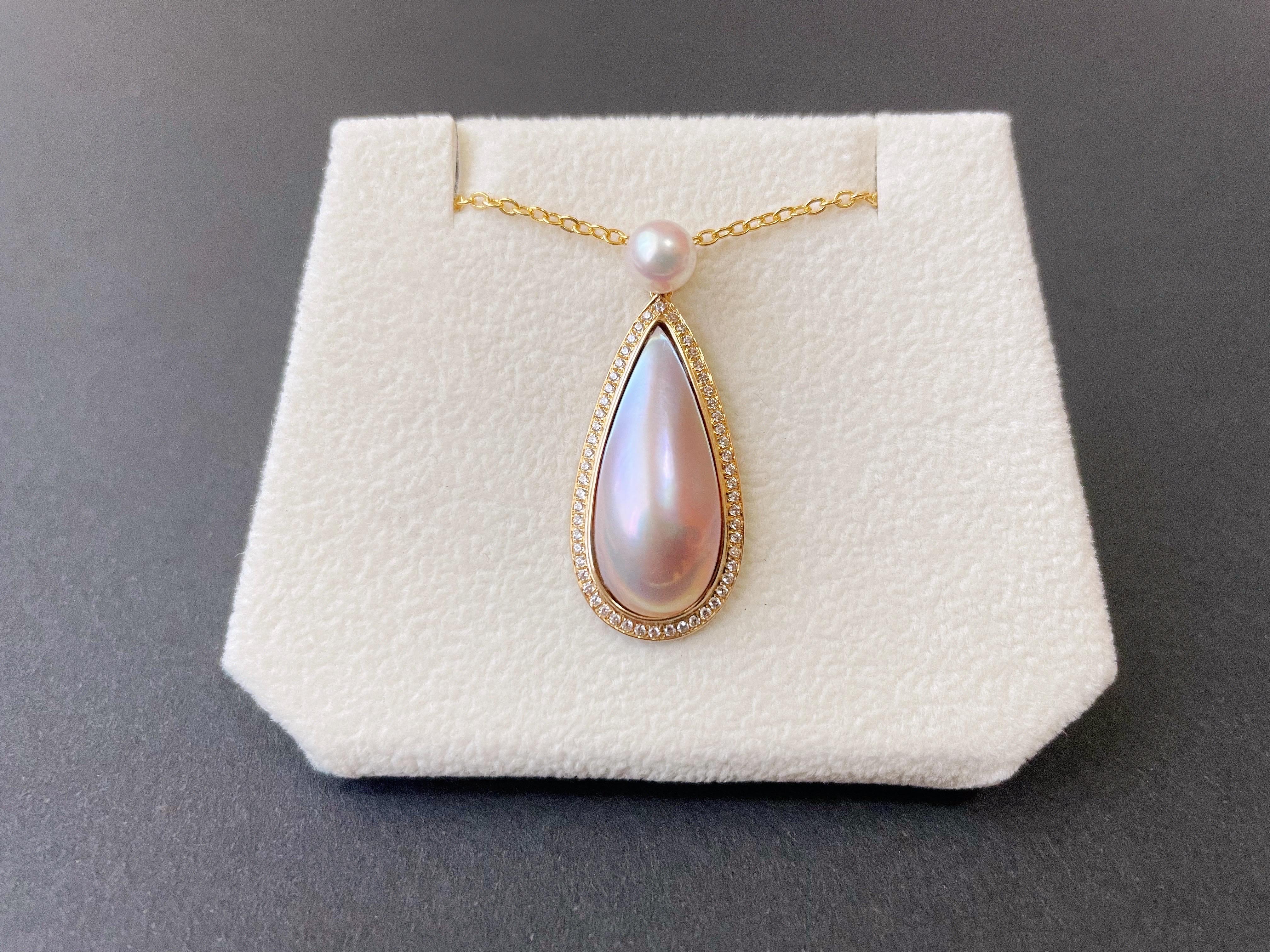 Pear Cut Certified AAAA Grade Japan Amami Mabe Pearl Pendant with 18K Gold and Diamond For Sale