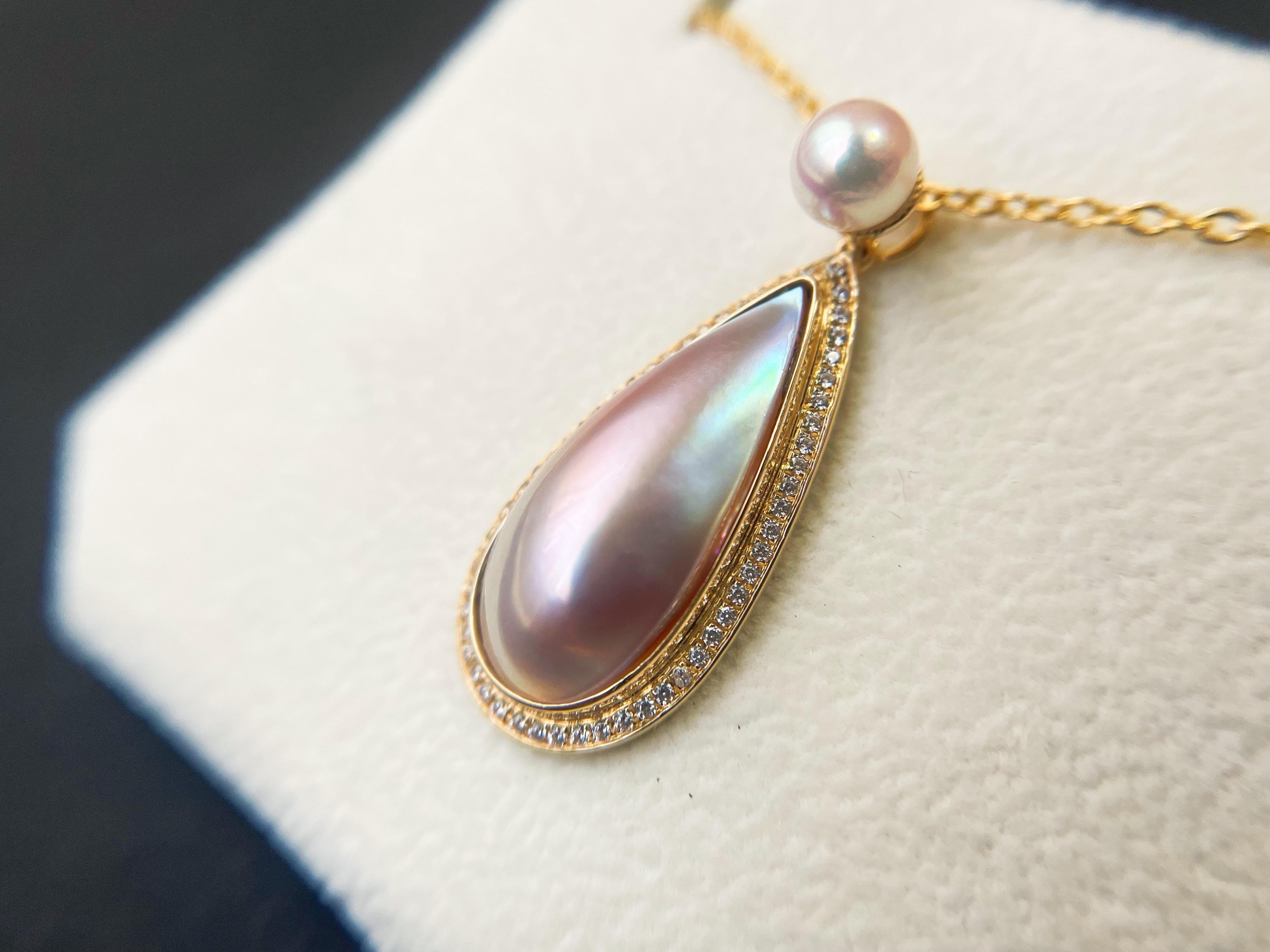 Women's or Men's Certified AAAA Grade Japan Amami Mabe Pearl Pendant with 18K Gold and Diamond For Sale