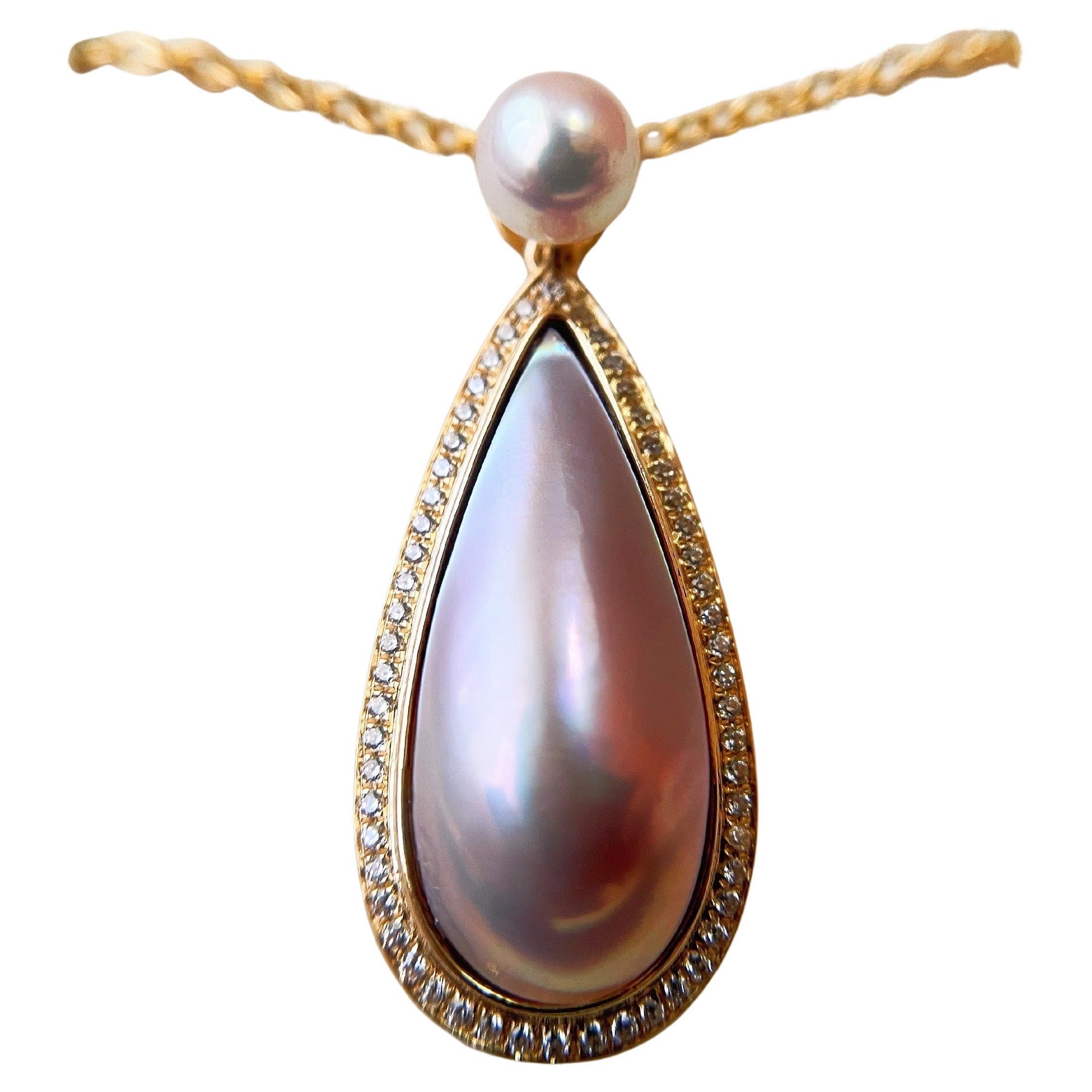 Certified AAAA Grade Japan Amami Mabe Pearl Pendant with 18K Gold and Diamond