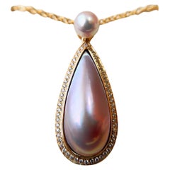 Certified AAAA Grade Japan Amami Mabe Pearl Pendant with 18K Gold and Diamond