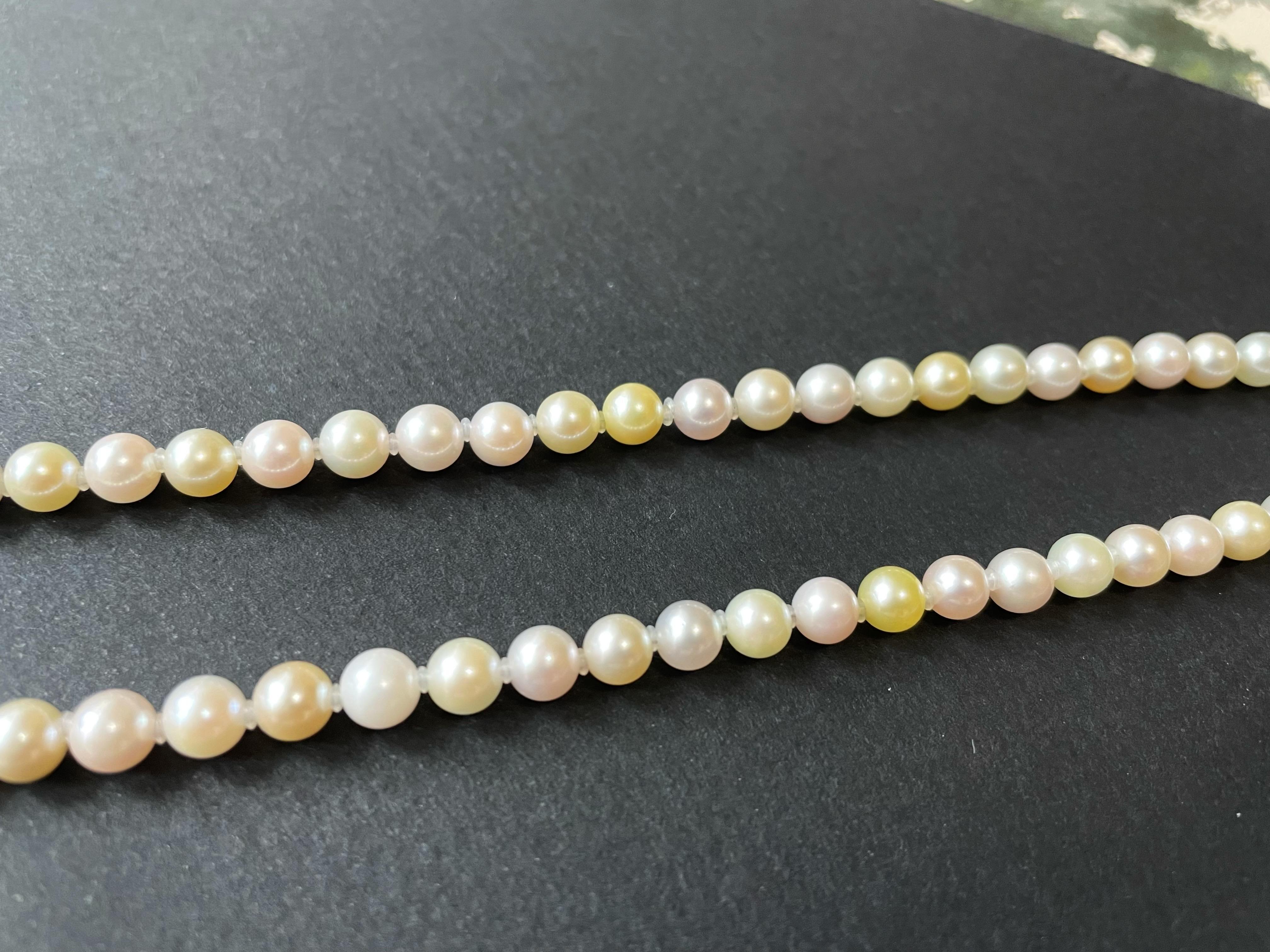 AAAA Grade Natural Multi-Color Japan Akoya Pearl Necklace 5.5-5.9mm in 14K Gold In New Condition For Sale In Kowloon, HK