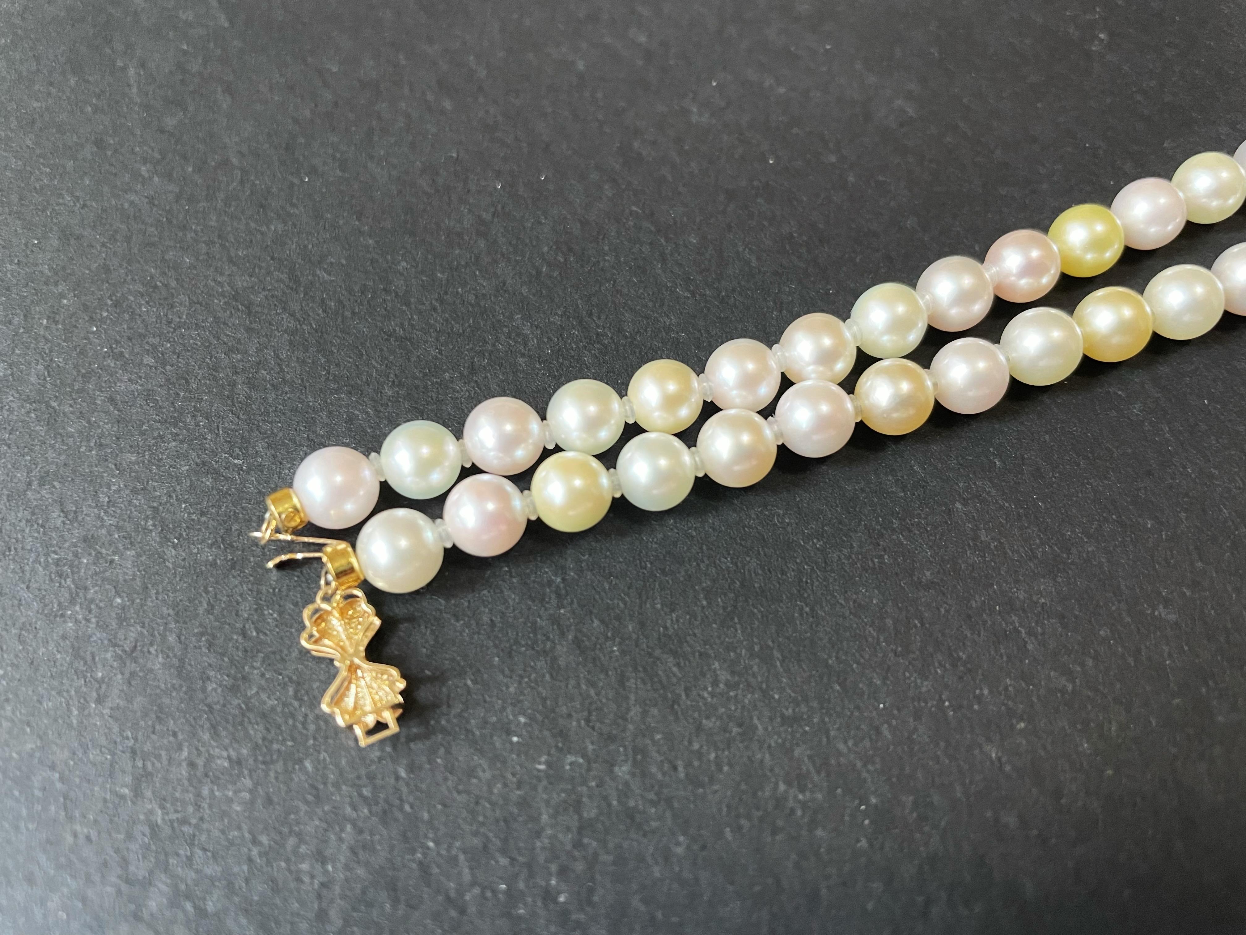 AAAA Grade Natural Multi-Color Japan Akoya Pearl Necklace 5.5-5.9mm in 14K Gold For Sale 1