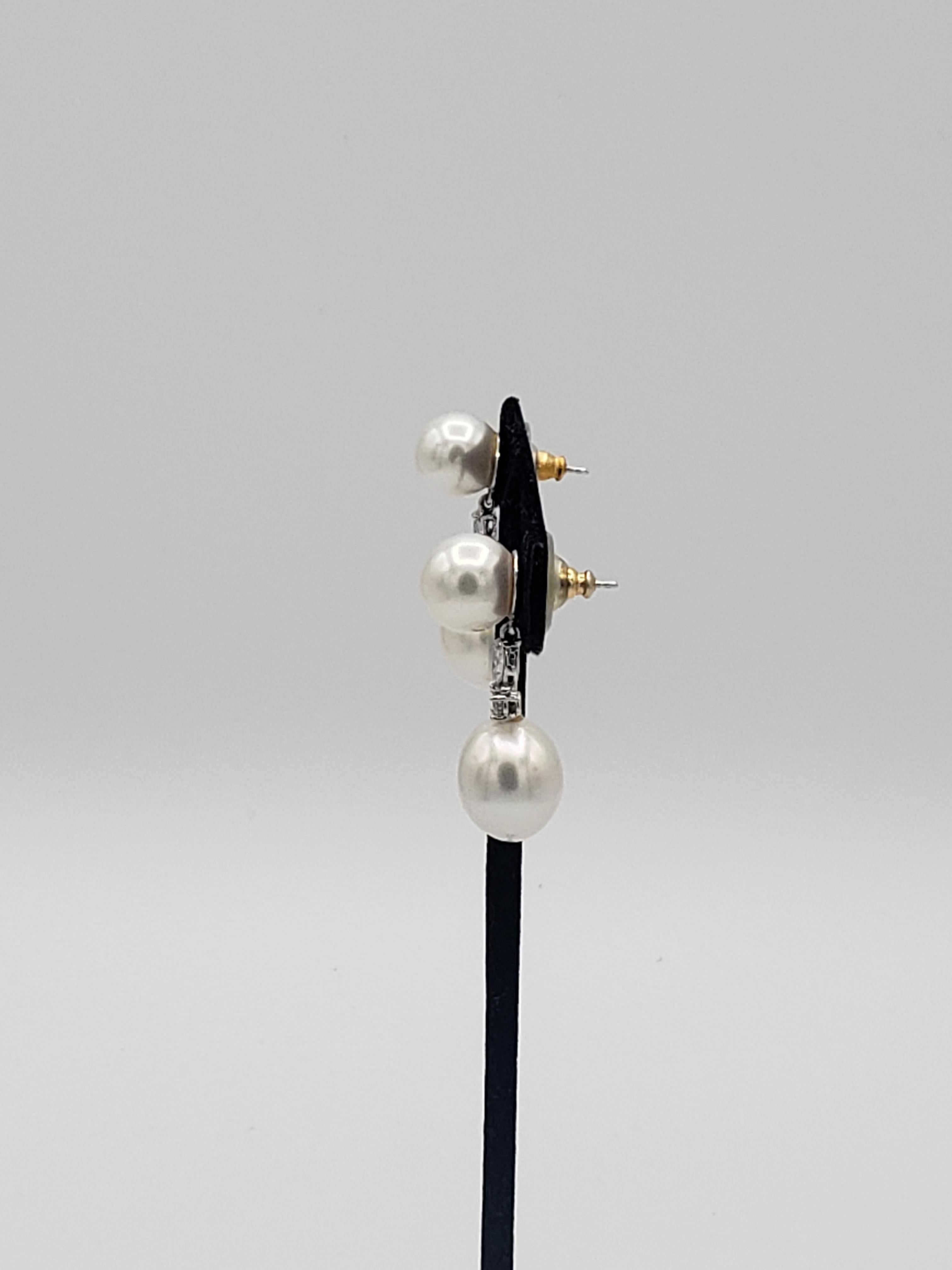 NUEVOS Pendientes de Gota de Diamantes y Perlas Blancas Ovaladas AAAA+ de los Mares del Sur en Oro Blanco de 18 quilates Corte oval