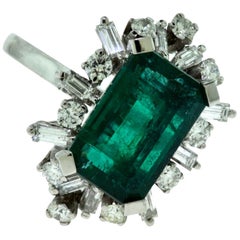 AAAAA+ Finest Natural Beryl 6 Carat Emerald and Diamond Platinum Ring, GIA