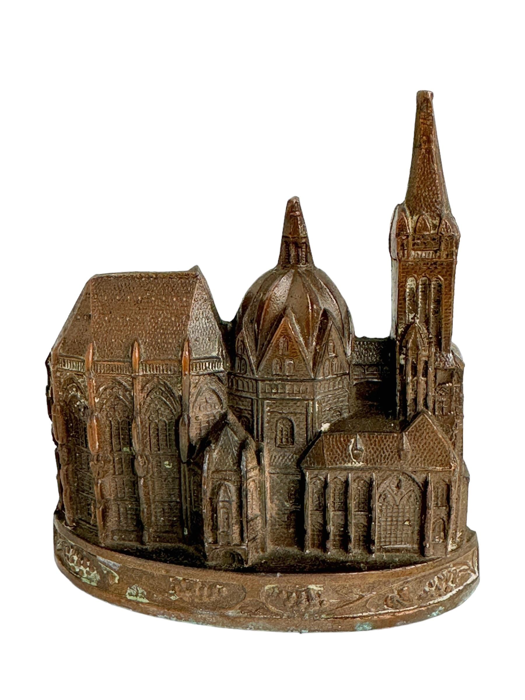 Art nouveau Souvenirs de la cathédrale d'Aix-la-Chapelle, modèle architectural vintage allemand des années 1930 en vente
