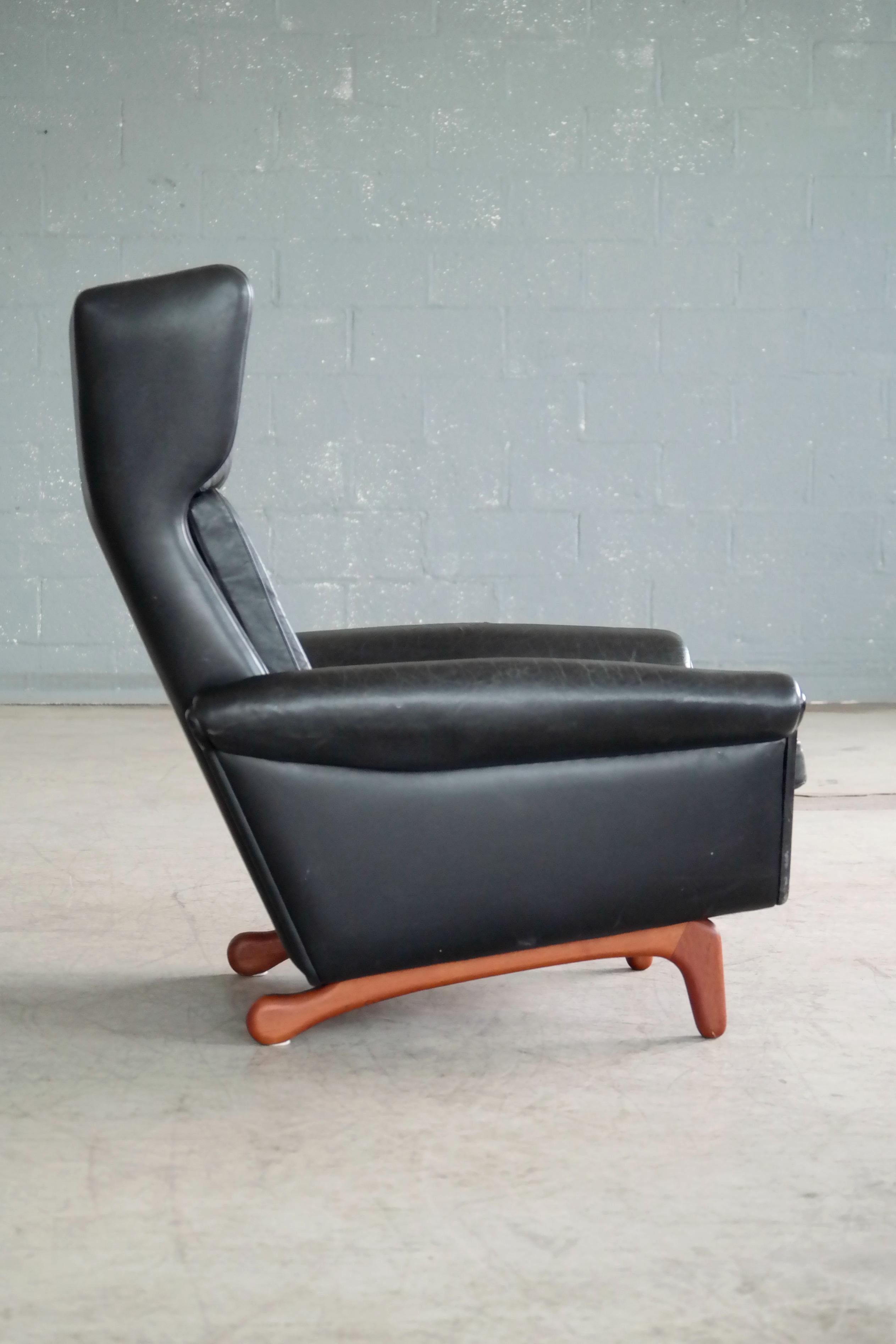 Aage Christensen Model Diplomat High Back Lounge Chair in Black Leather 3