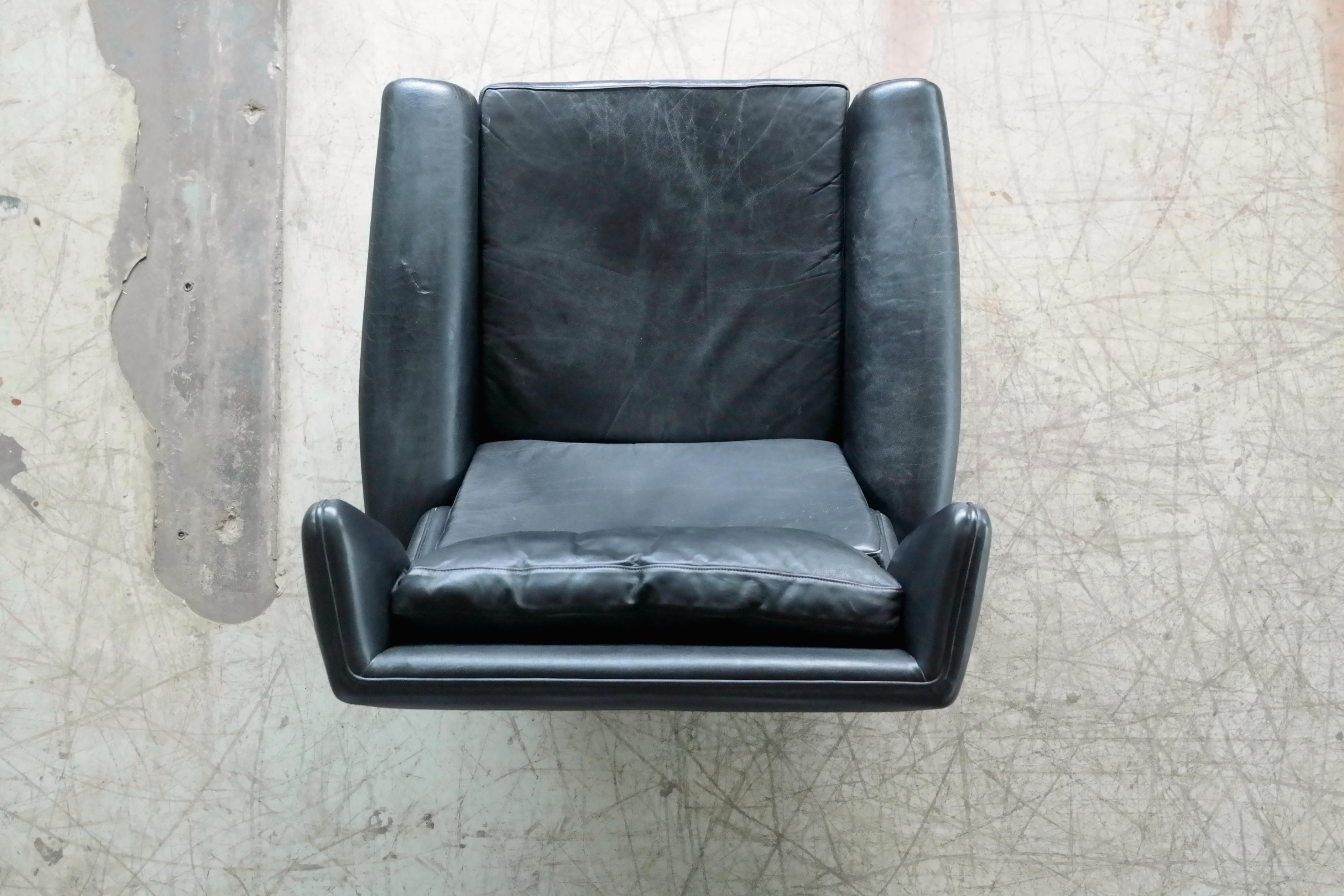 Aage Christensen Model Diplomat High Back Lounge Chair in Black Leather 5