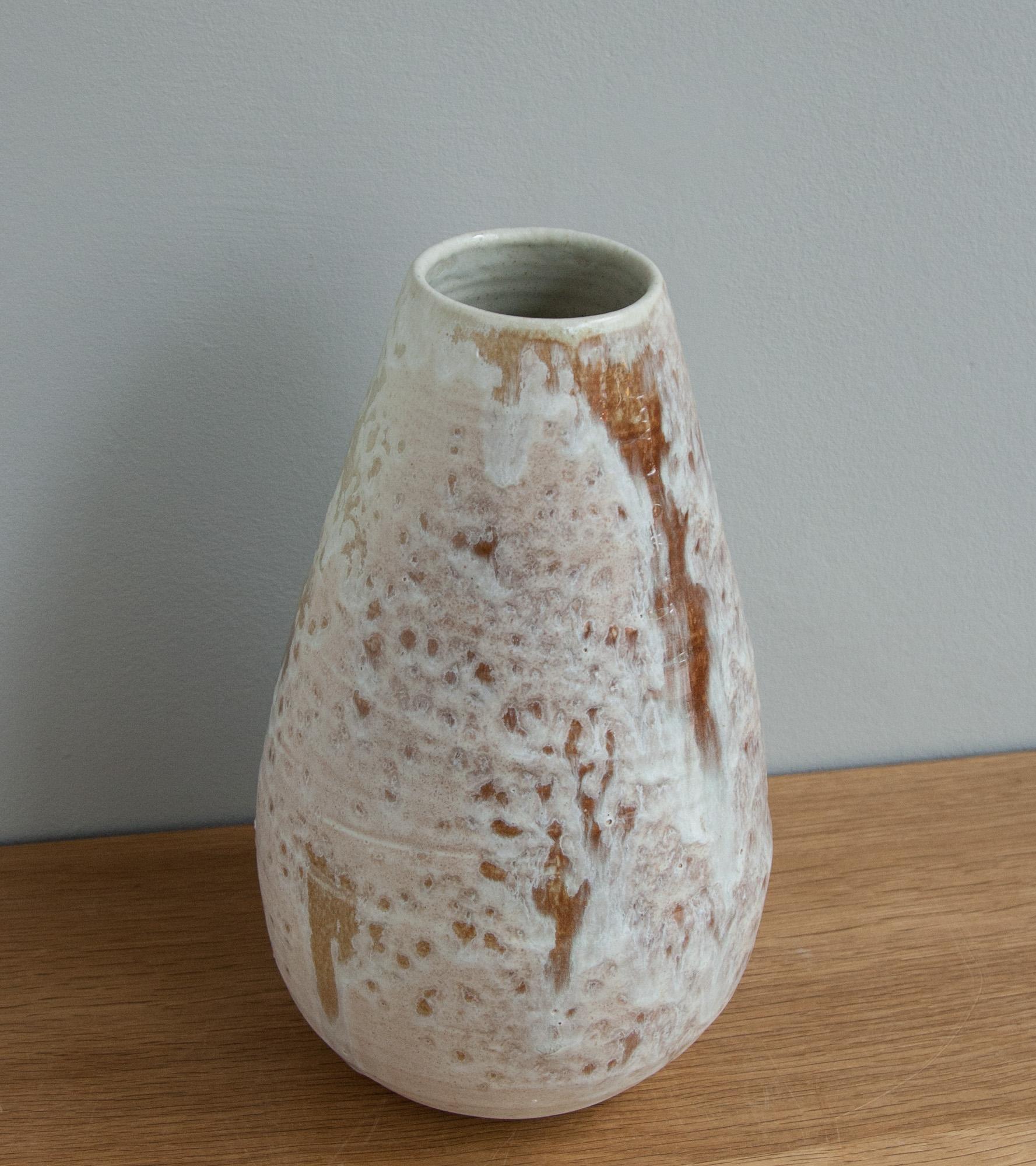 Hand-Crafted Aage & Kasper Würtz One-Off Conical Vase White & Peach Pink Glaze