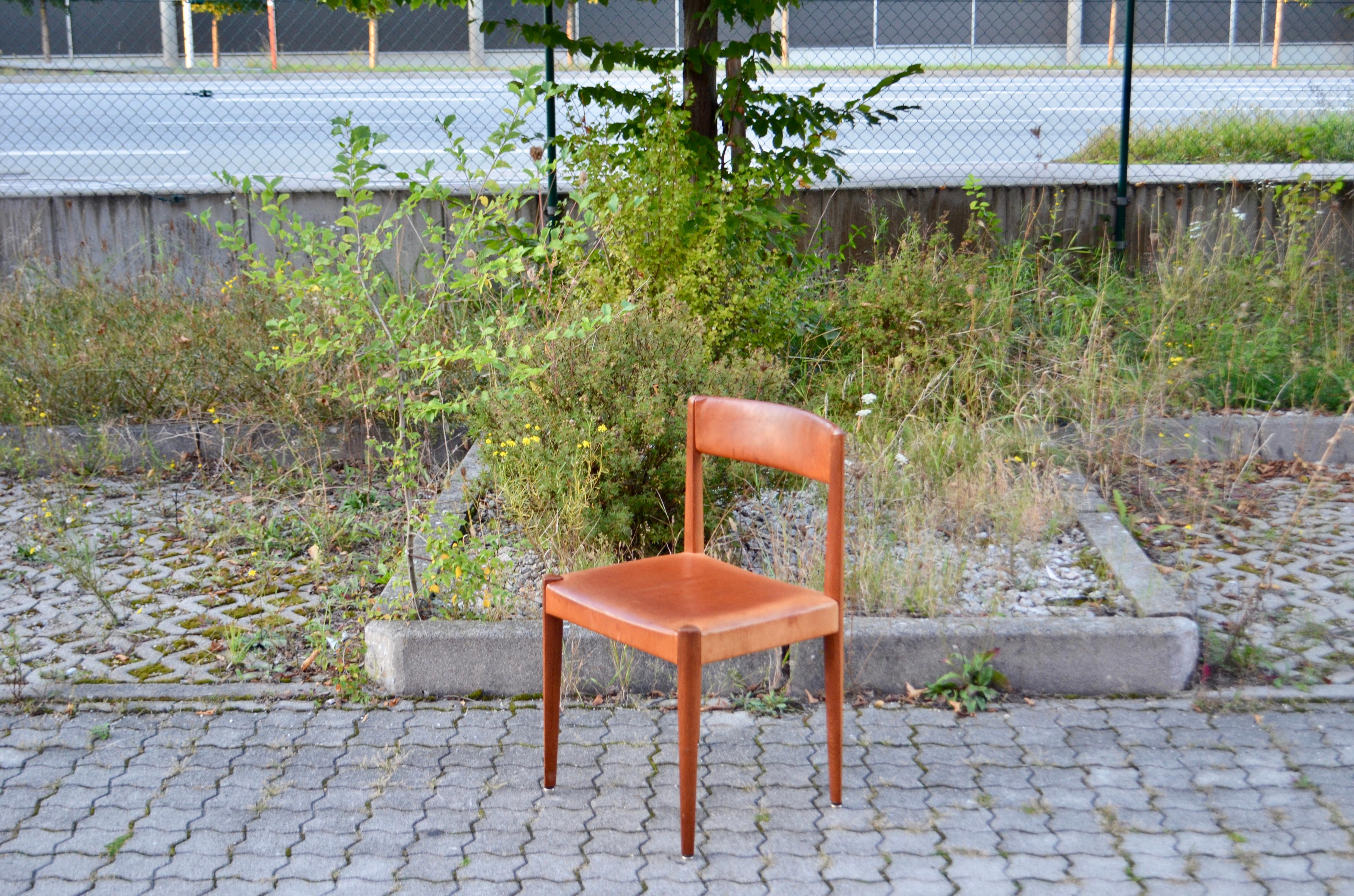 Aage Schmidt Christensen Fritz Hansen Danish Teak Cognac Dining Chair Set of 4 For Sale 4