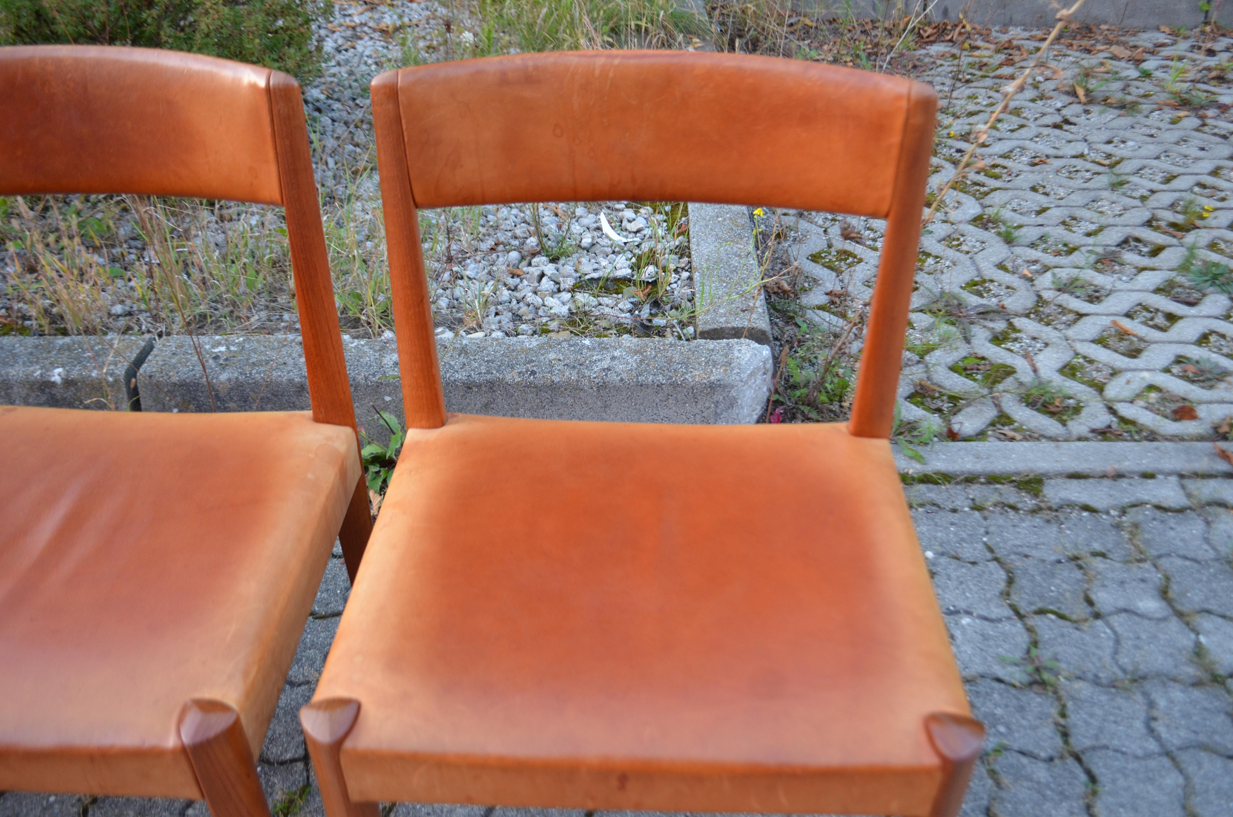 Aage Schmidt Christensen Fritz Hansen Danish Teak Cognac Dining Chair Set of 4 For Sale 8