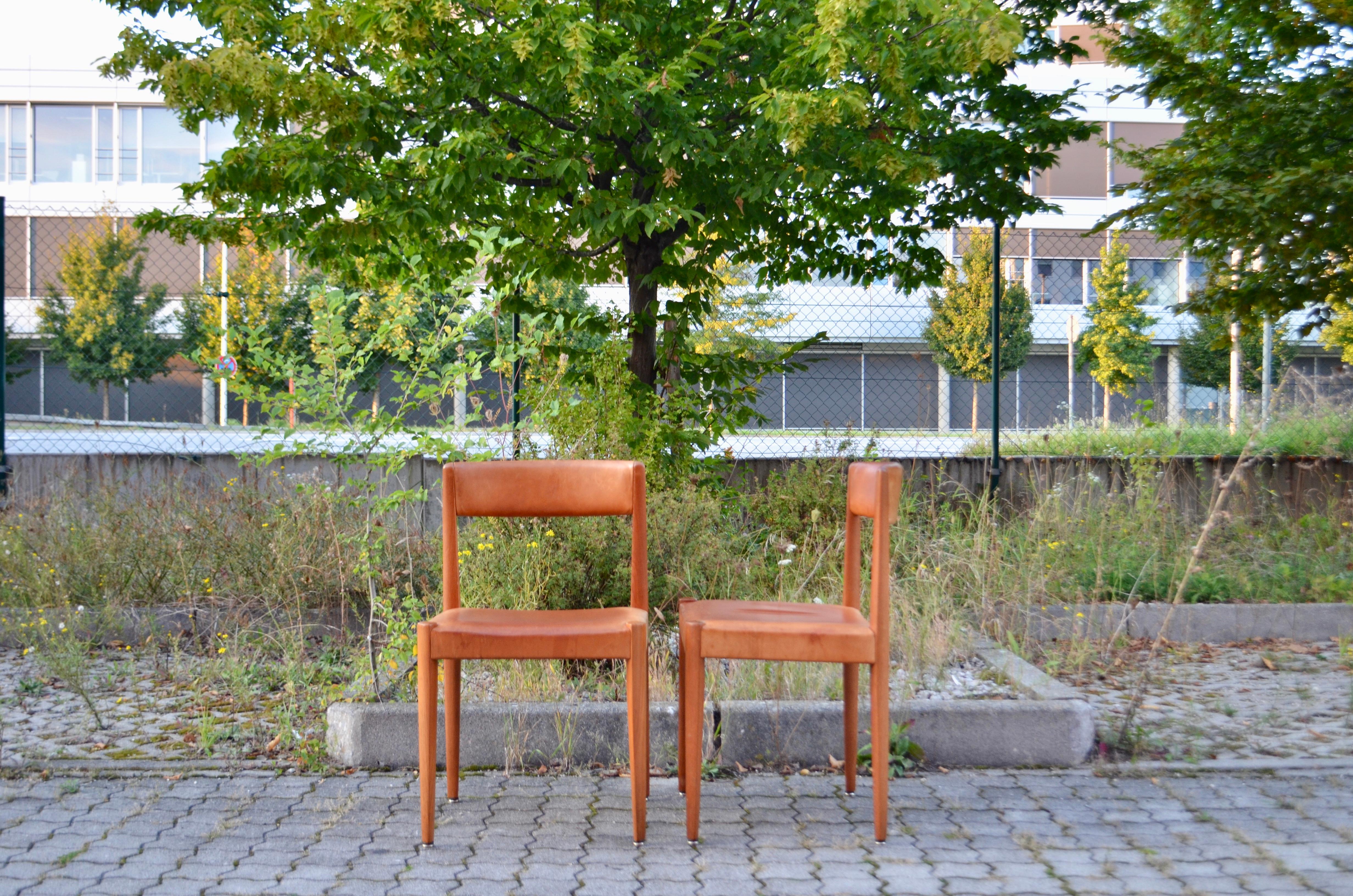 Set von 4 Esszimmerstühlen aus dänischem Teakholz in Cognac von Aage Schmidt Christensen Fitz Hansen im Zustand „Gut“ im Angebot in Munich, Bavaria