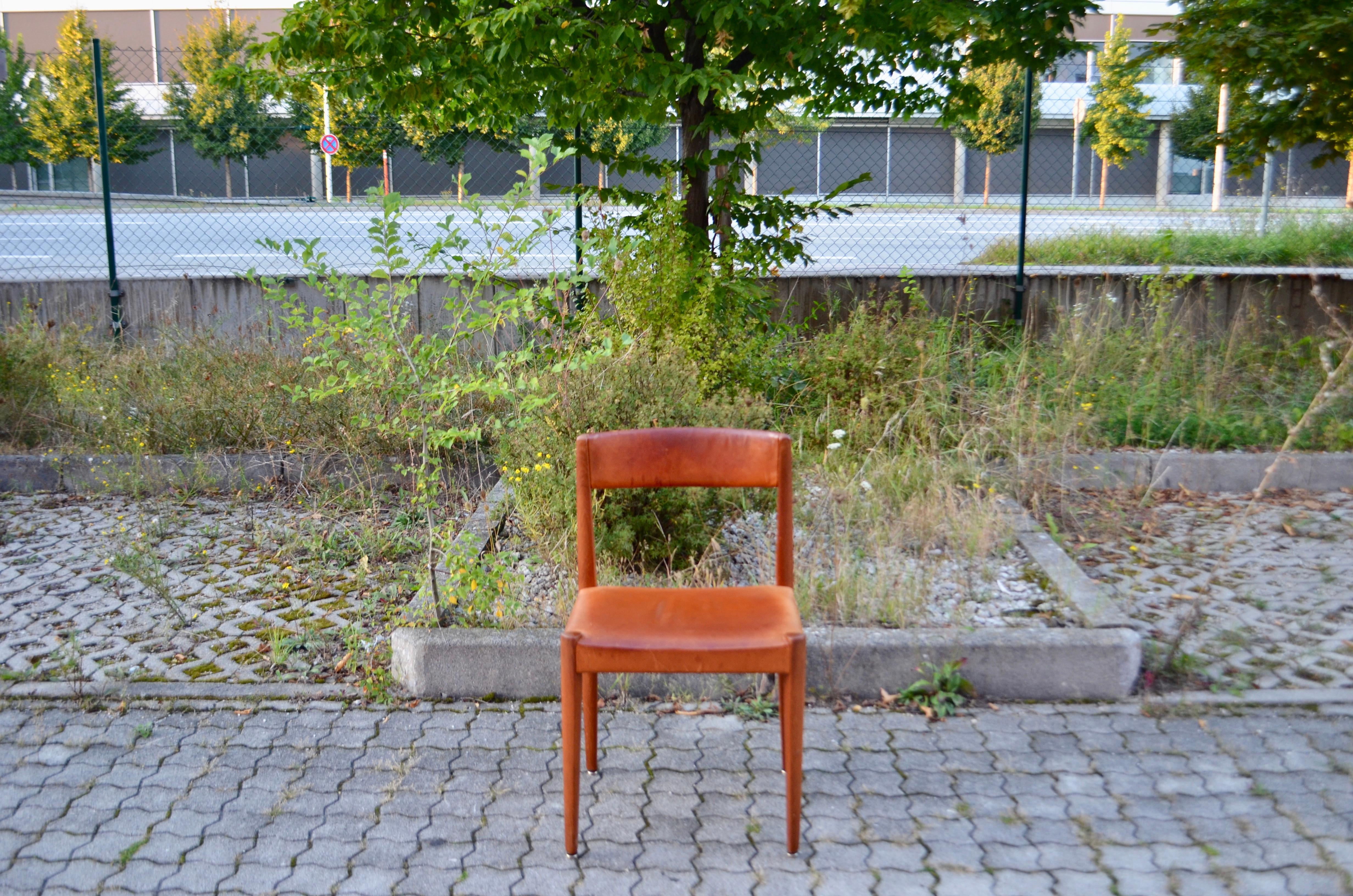 Aage Schmidt Christensen Fritz Hansen Danish Teak Cognac Dining Chair Set of 4 For Sale 1