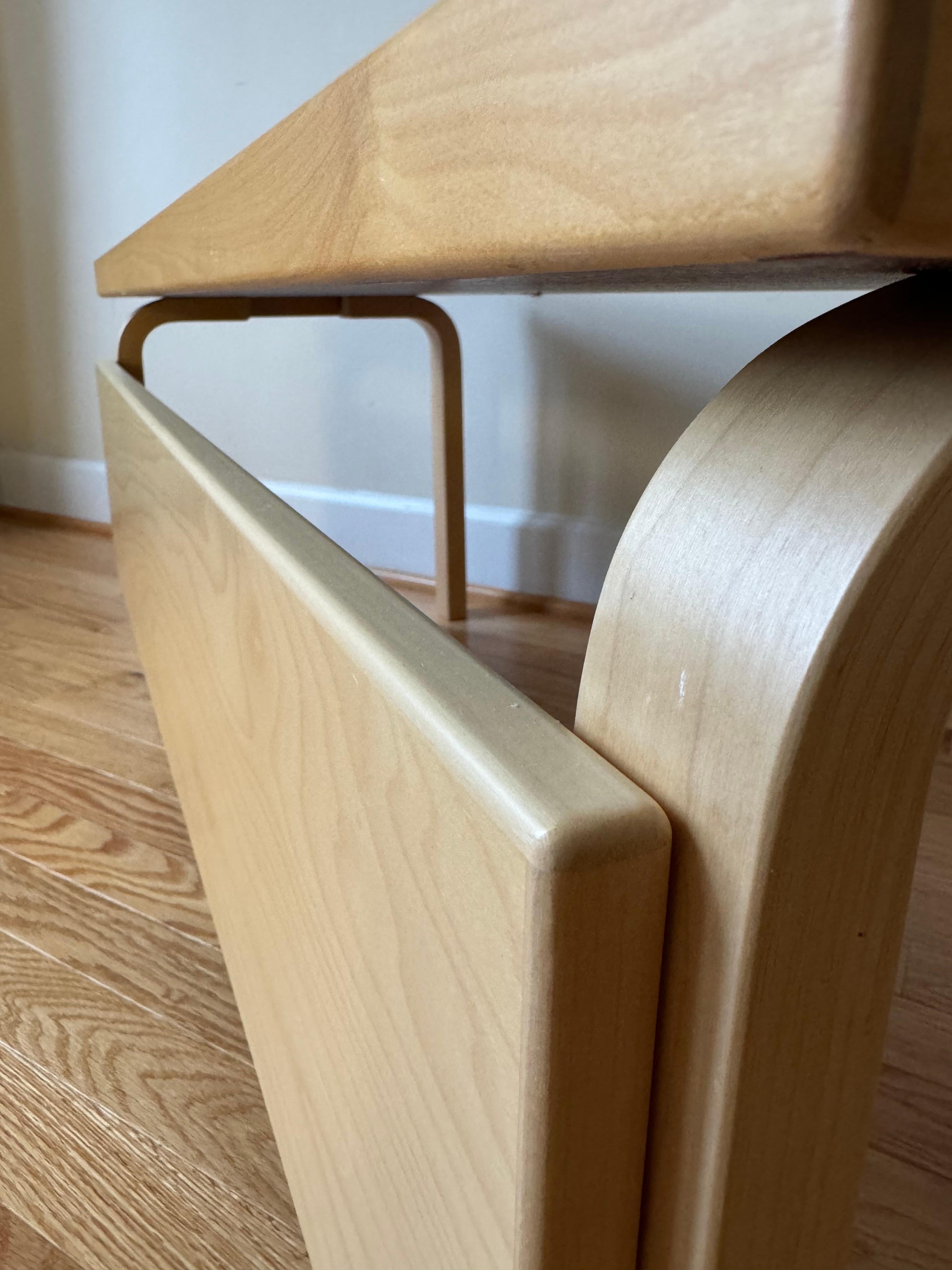 Panca Aalto / Porta TV di Alvar Aalto per Artek in vendita 5