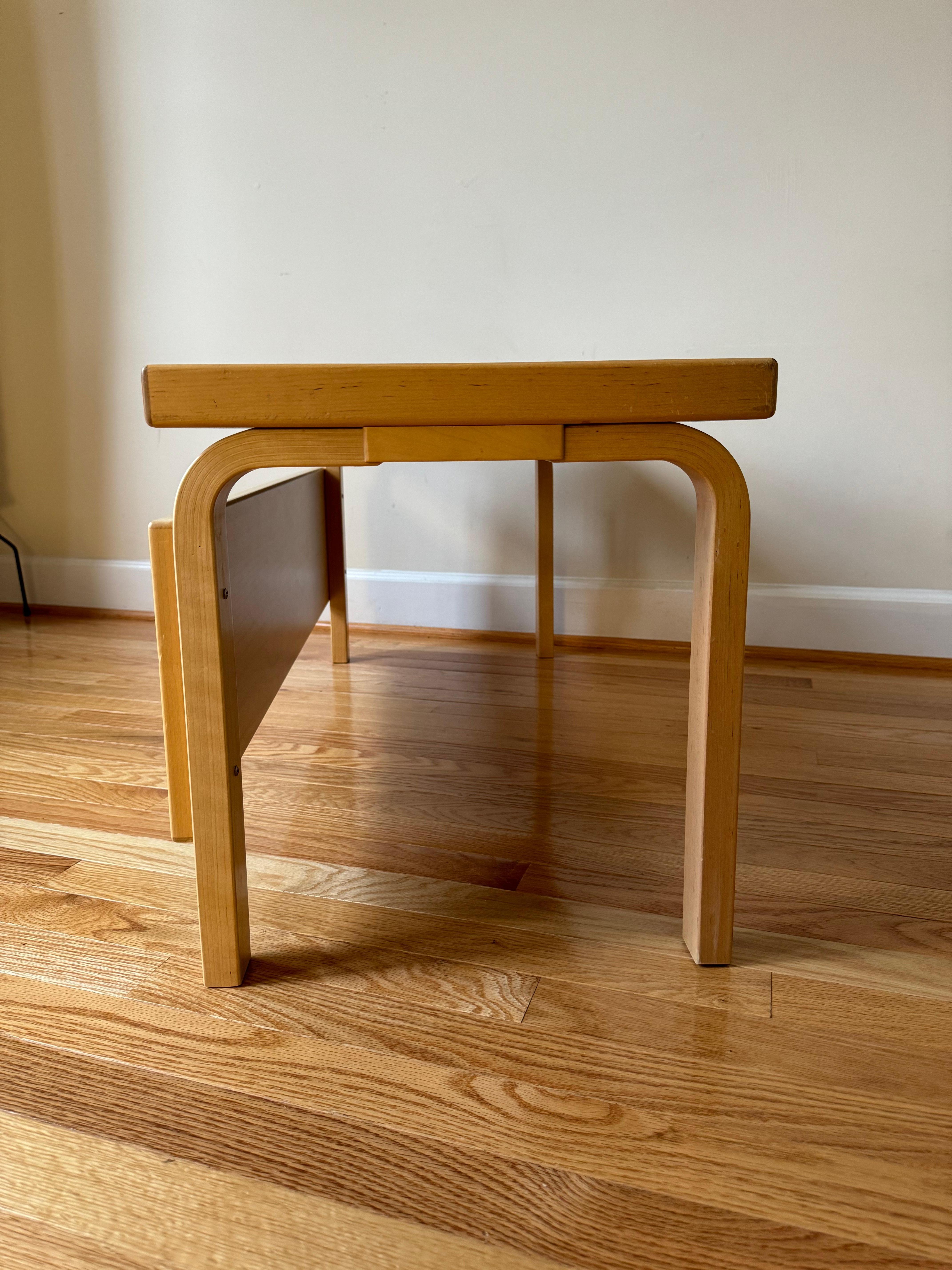 Panca Aalto / Porta TV di Alvar Aalto per Artek in vendita 6
