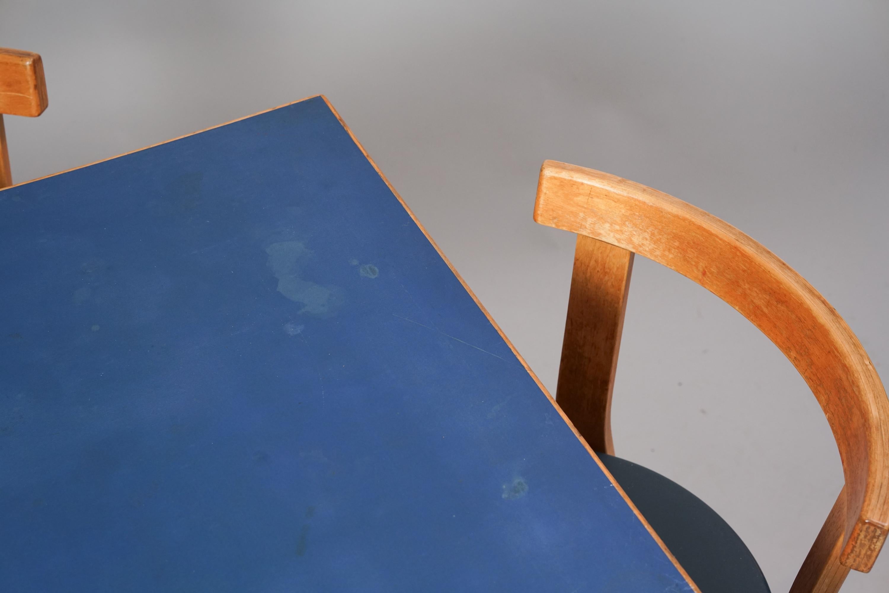 Finnish Aalto Table and Four Model 68 Chairs, Oy Huonekalu- ja Rakennustyötehdas Ab For Sale