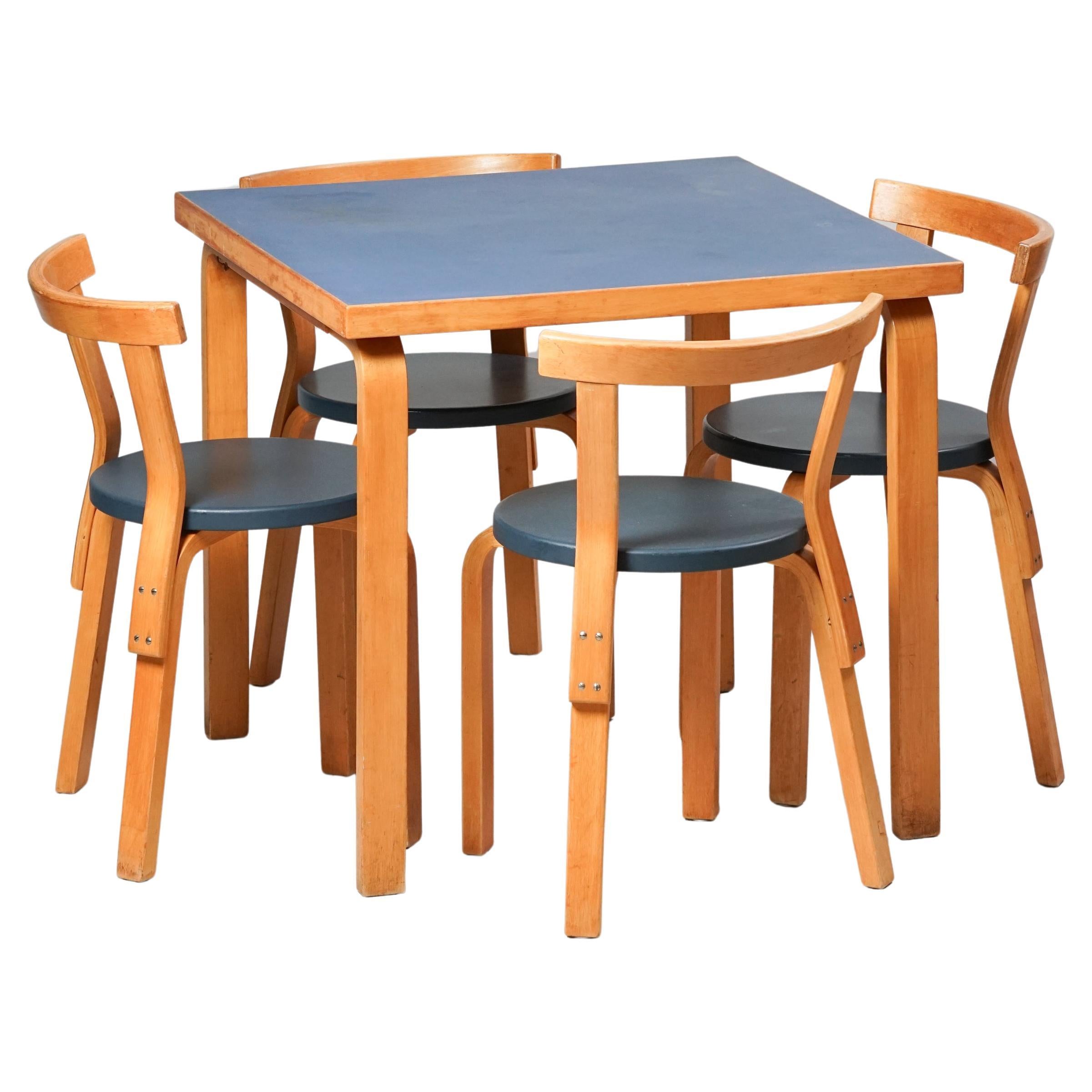 Aalto Table and Four Model 68 Chairs, Oy Huonekalu- ja Rakennustyötehdas Ab
