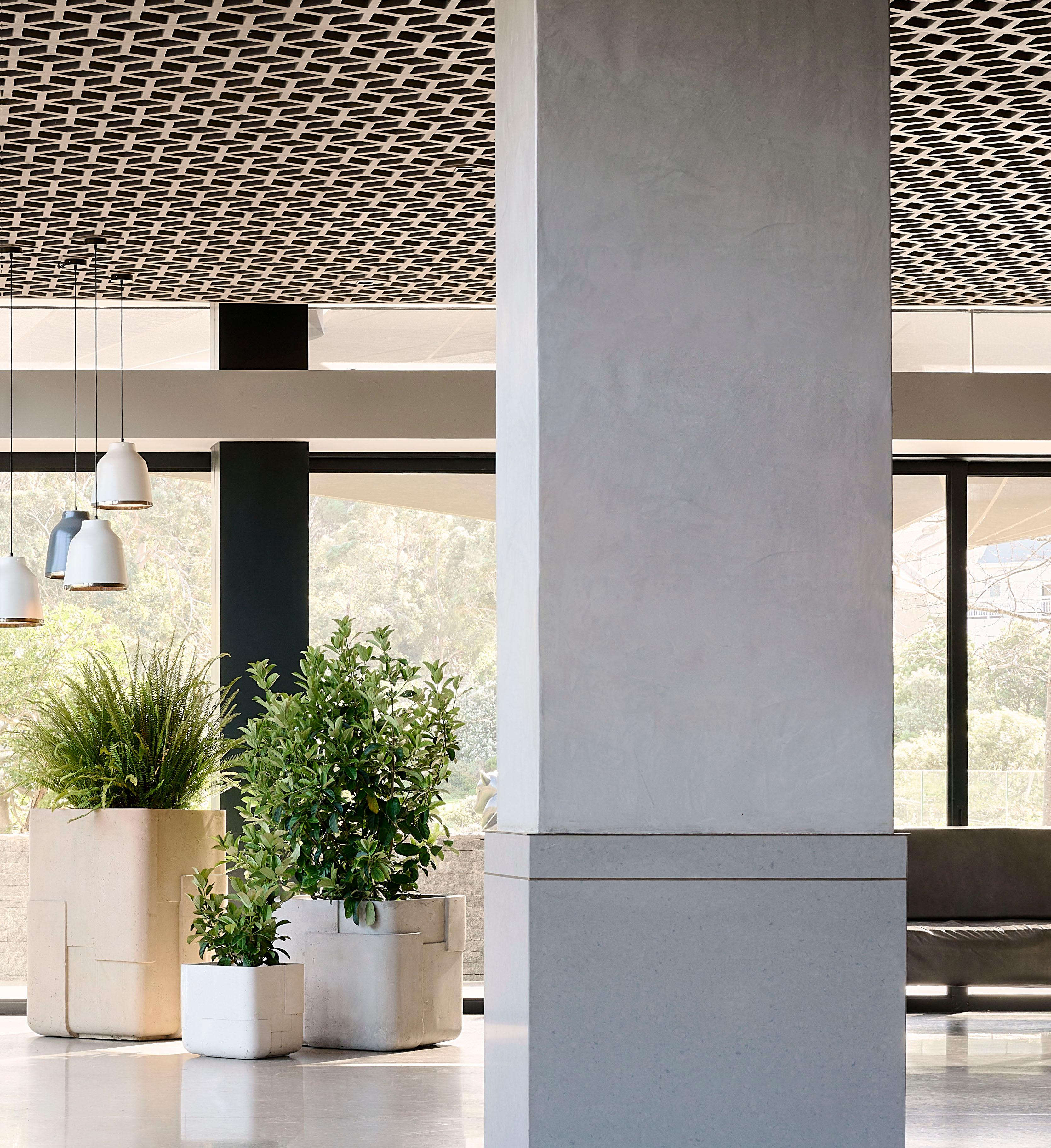 Aarde Square Sandstone Planter by Indigenus In New Condition For Sale In Geneve, CH