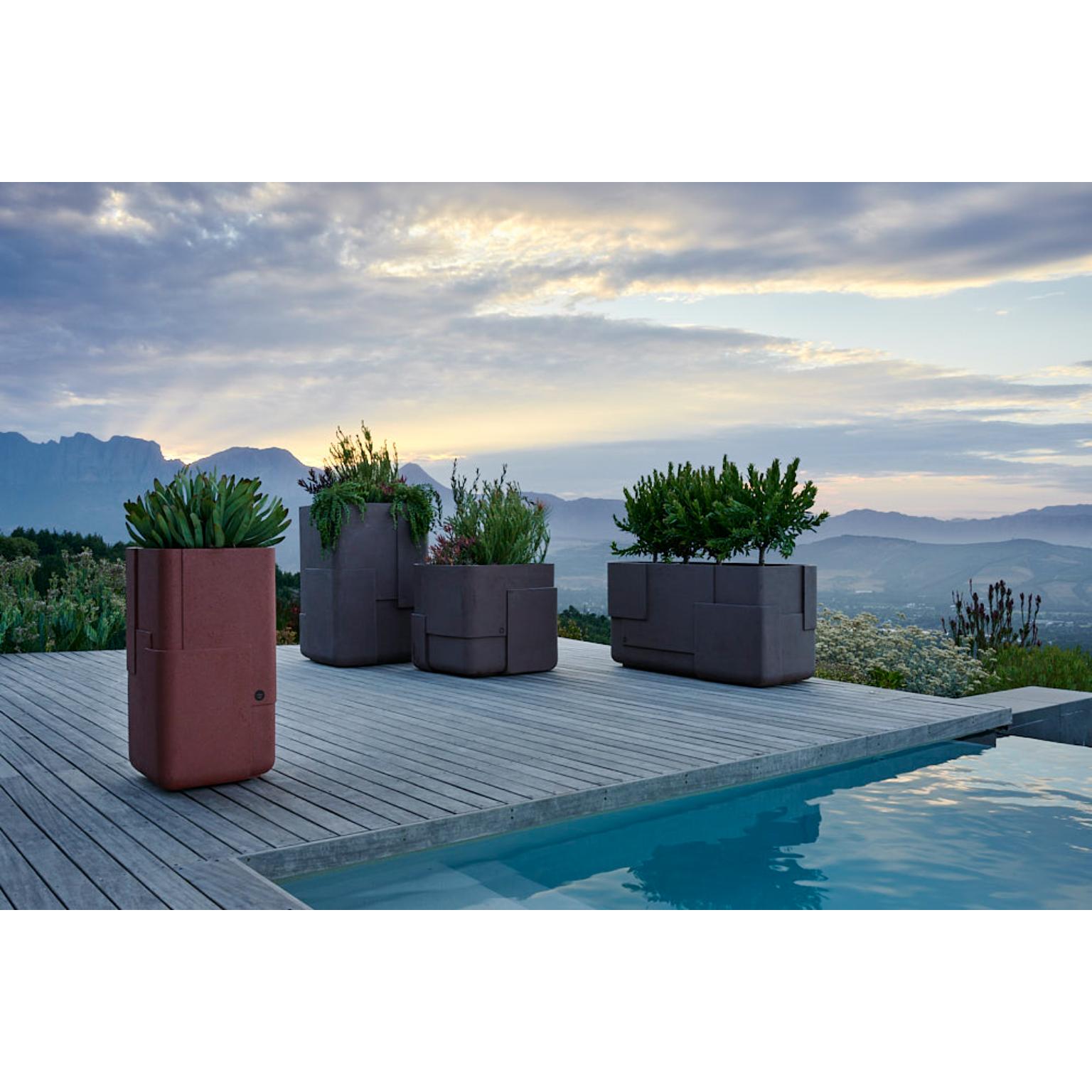 Aarde Tall XS Sandstone Planter by Indigenus For Sale 1