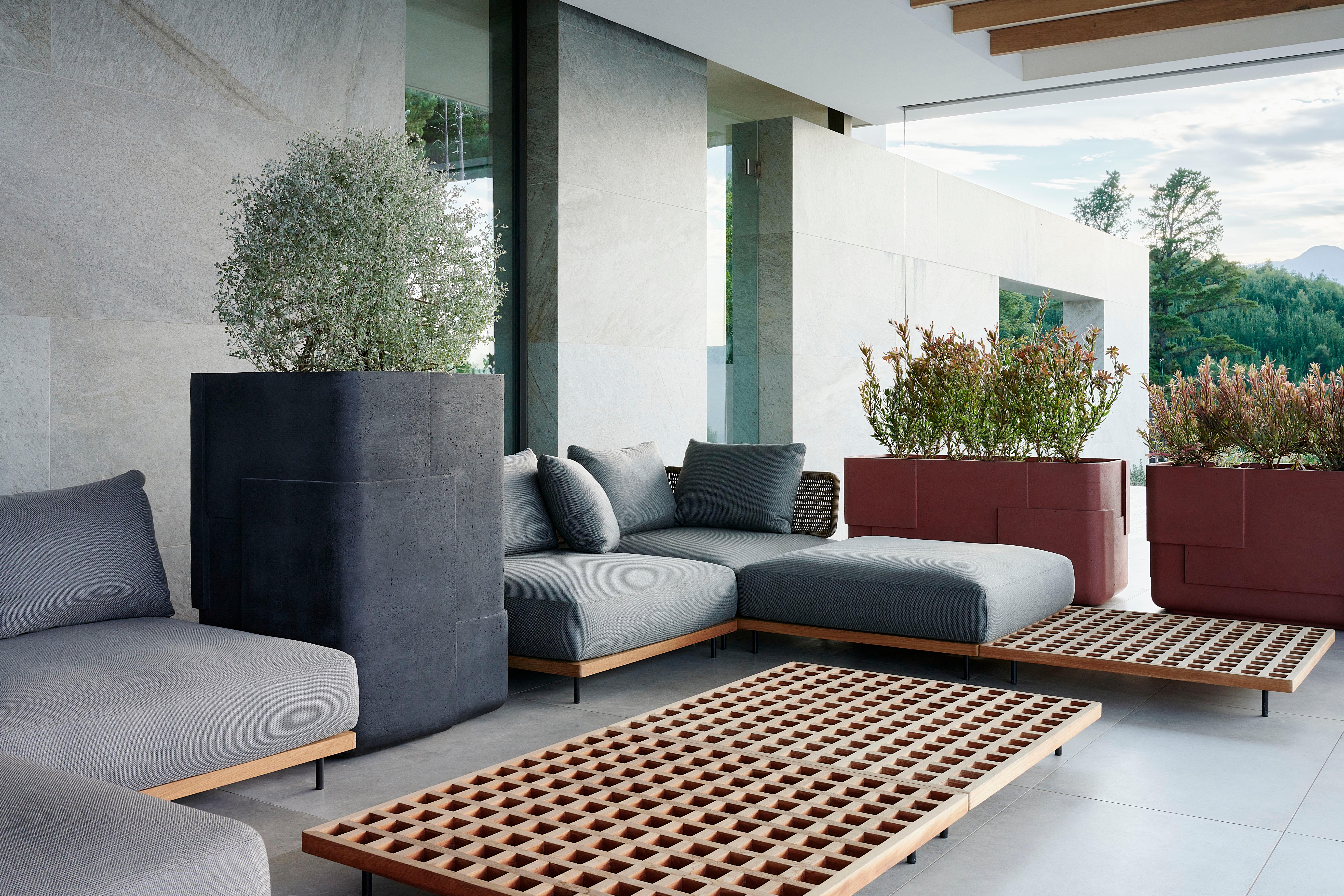 Aarde Trough Brown Planter par Indigenus en vente 1
