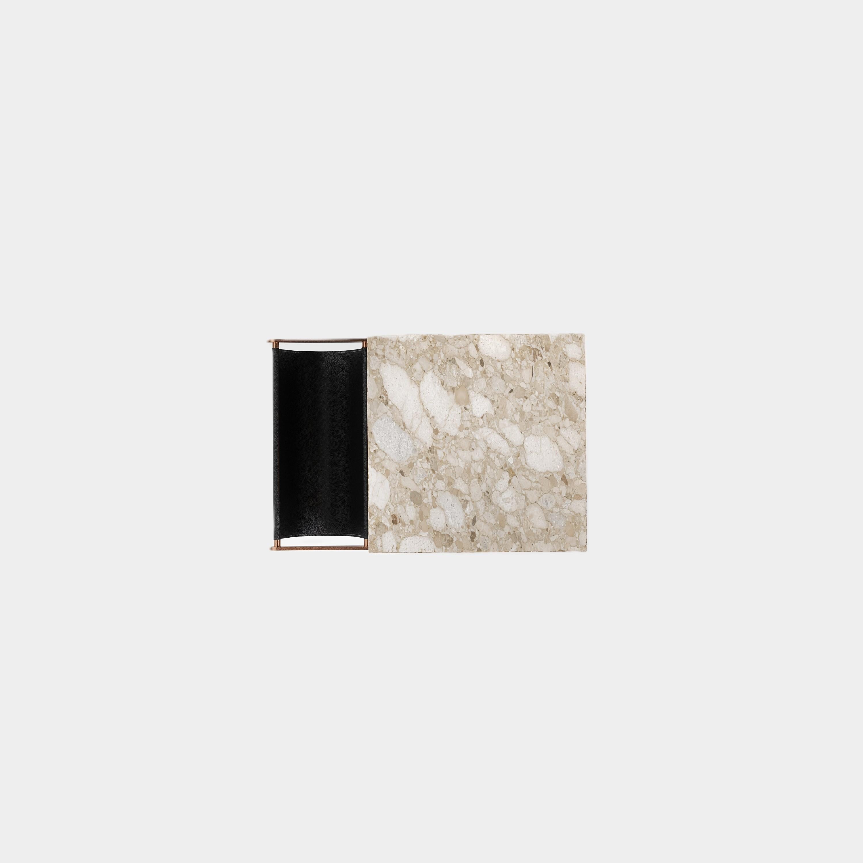 Scandinave moderne Aarhaus - Table d'appoint en marbre avec pochette de rangement - Beige Breccia en vente