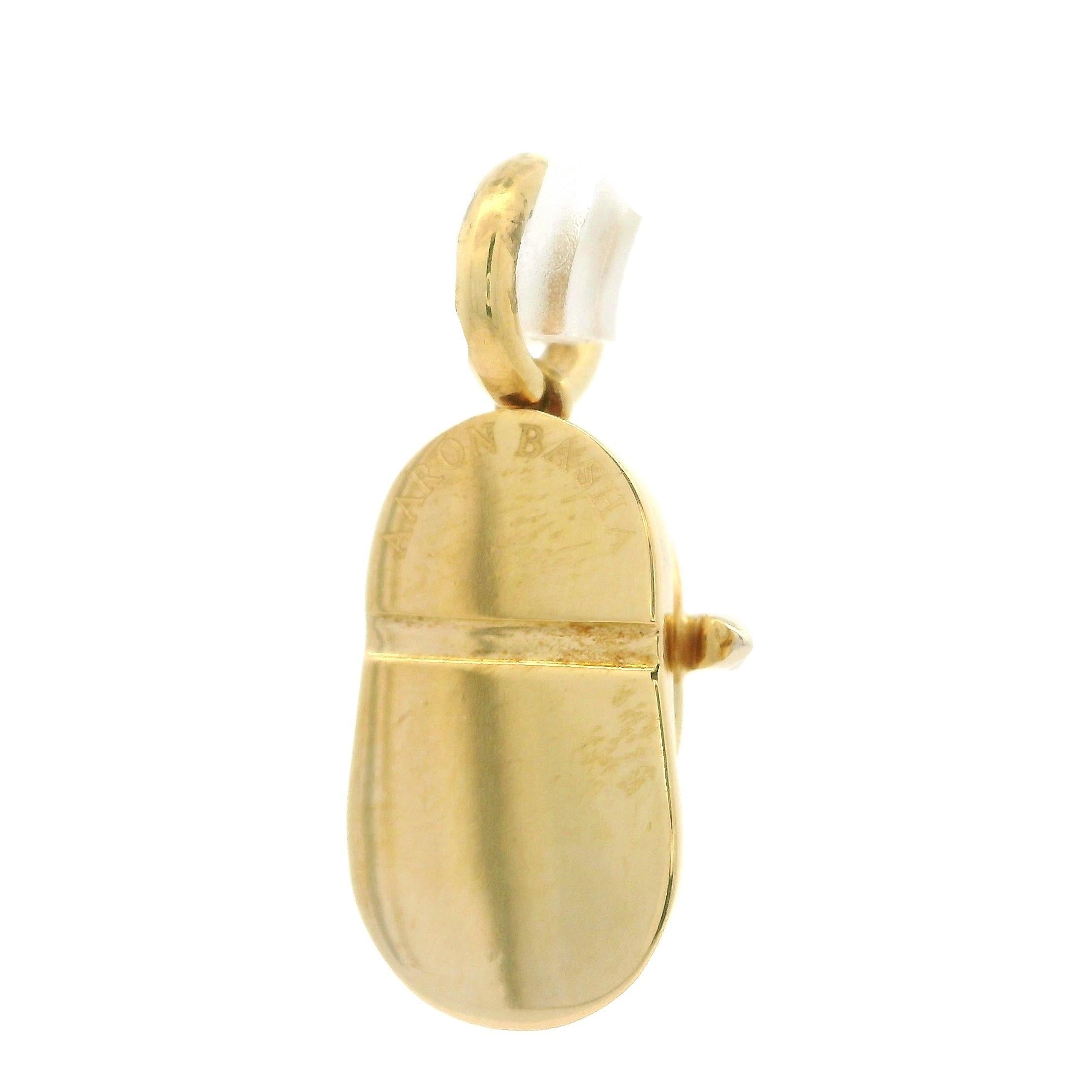 Brilliant Cut Aaron Basha 18k Gold 0.06ctw Diamond Mary Jane Dress Baby Shoe Pendant Charm For Sale