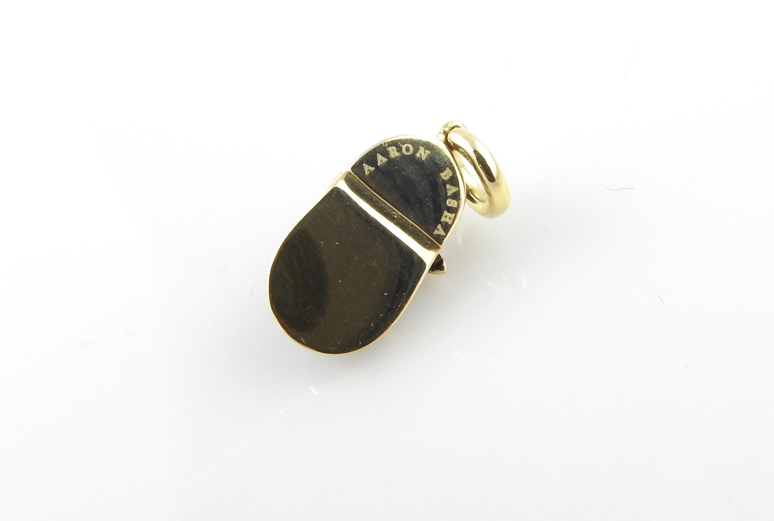 Aaron Basha 18 Karat Gold Diamond and Black Enamel Baby Shoe Charm or Pendant In Good Condition In Washington Depot, CT