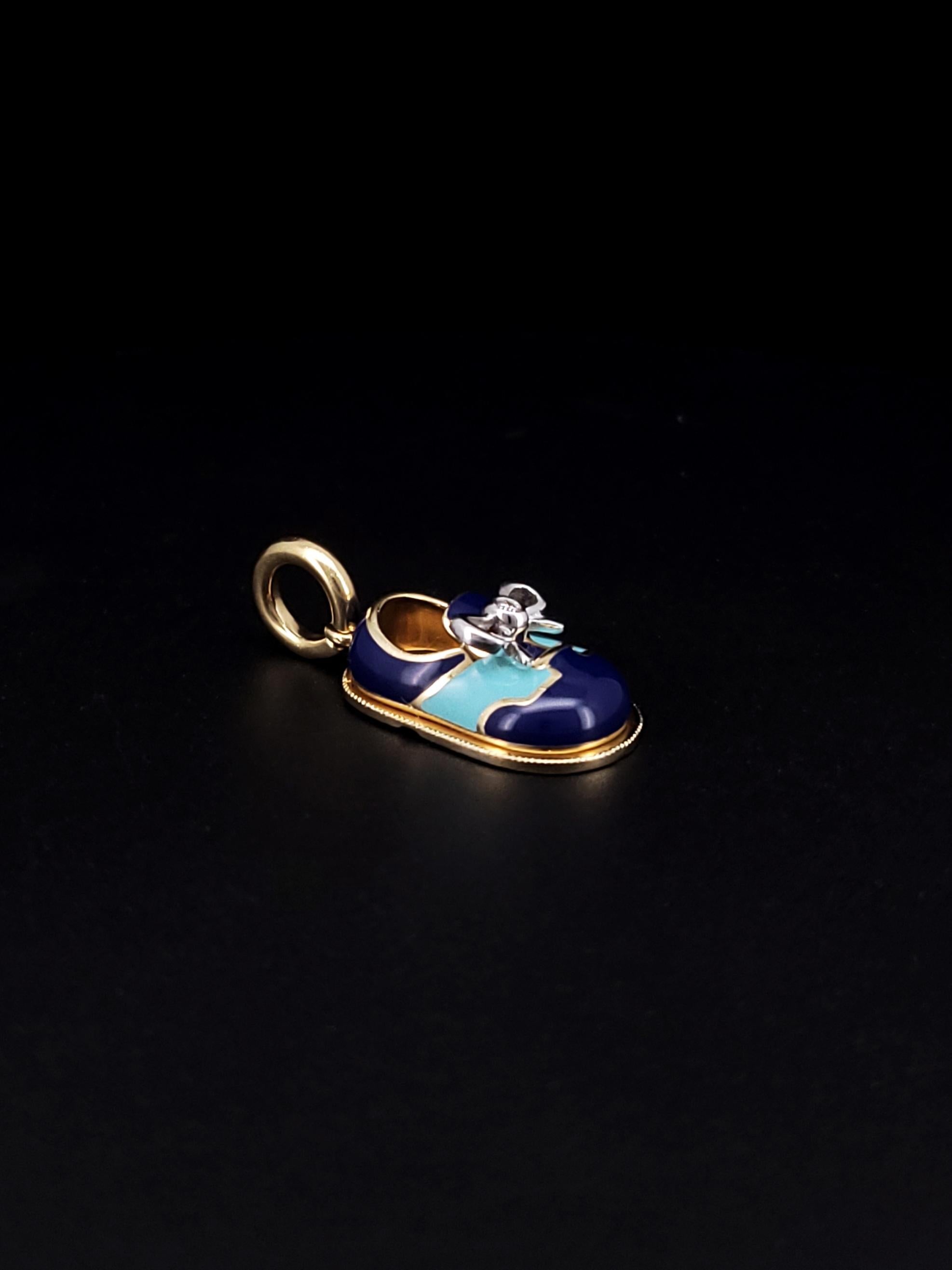 Round Cut Aaron Basha 18K Yellow Gold Diamond Baby Shoe The Classic Saddle Pendant For Sale