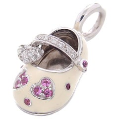 Aaron Basha - Chausssures roses en or blanc 18 carats avec pendentif