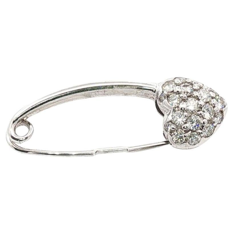 Aaron Basha 18KWG Pavé Diamond Heart Diaper Pin Charm im Angebot