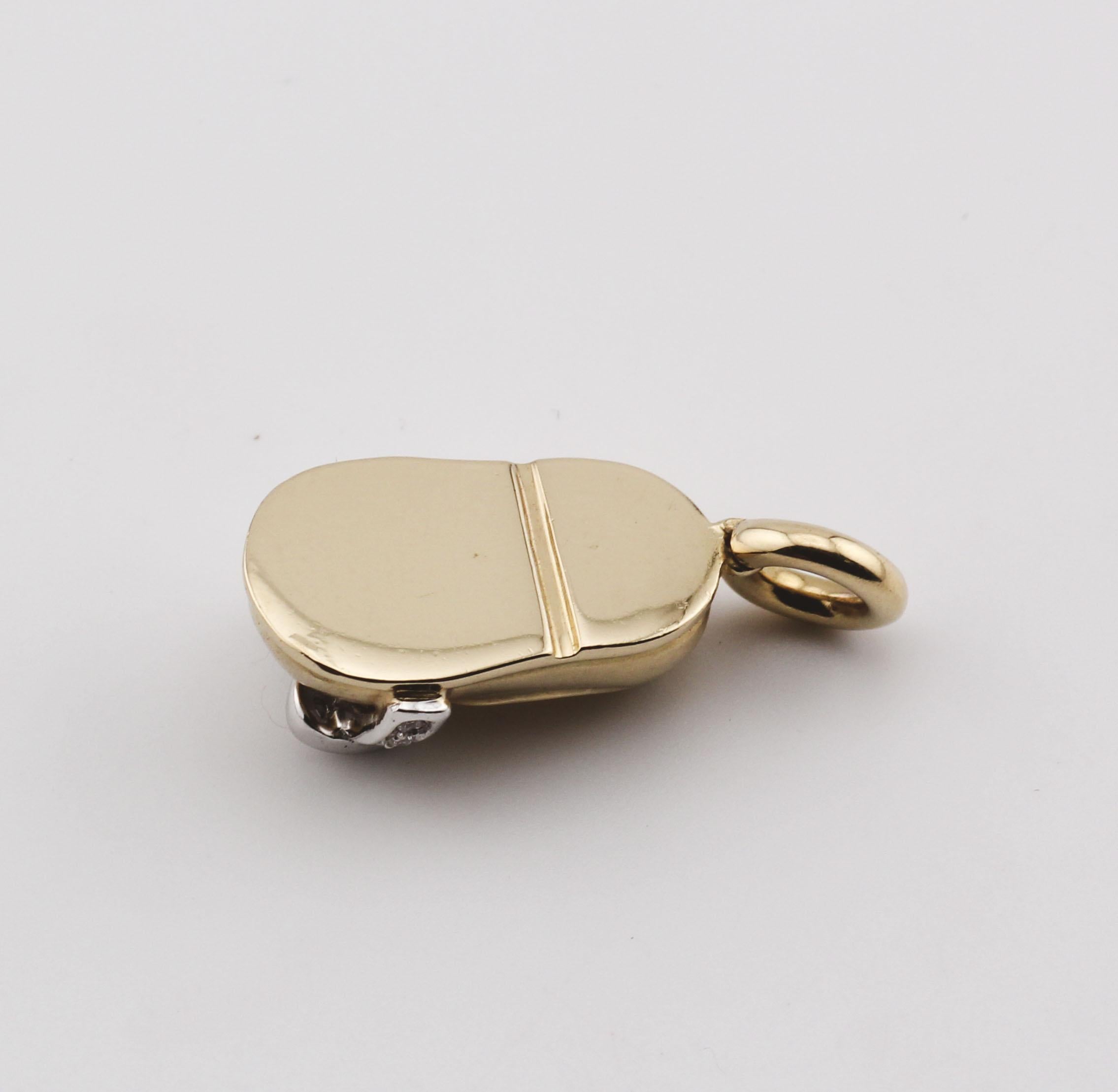 Aaron Basha Diamond 18K White Yellow Gold Baby Girl Shoe Bow Charm Pendant In Good Condition For Sale In Simpsonville, SC