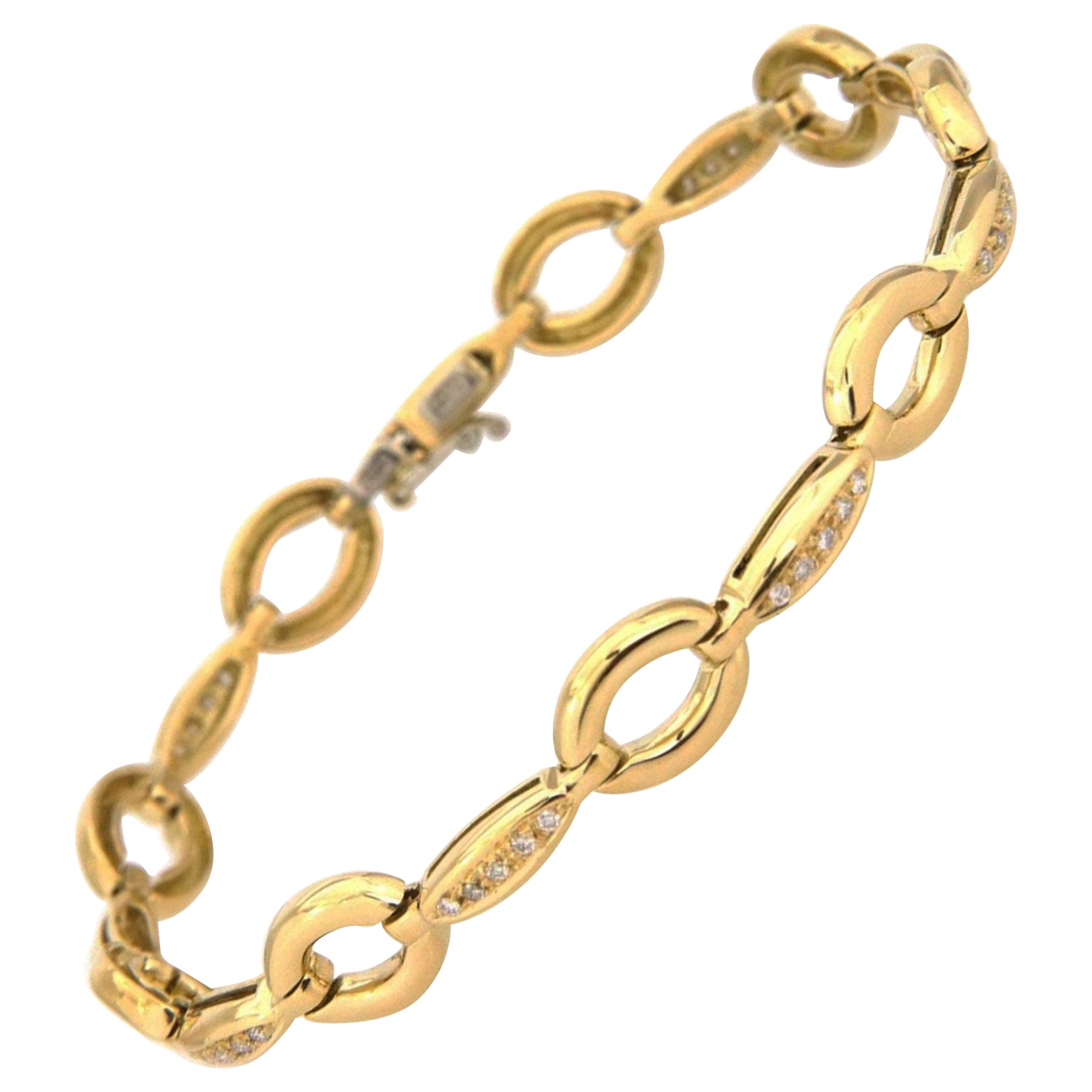 Aaron Basha Pulsera de eslabones de barra ovalada de oro amarillo de 18 quilates Corte brillante en venta