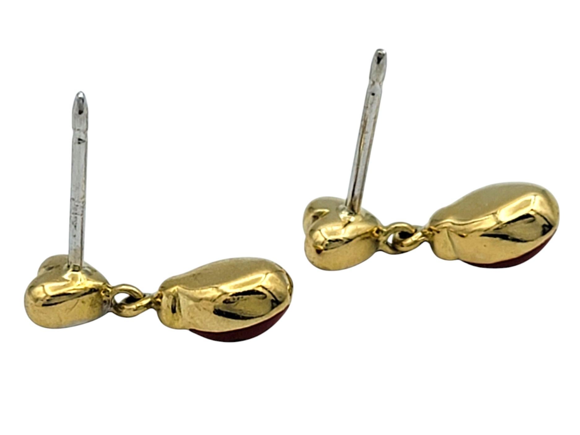 Aaron Basha Diamond Heart and Enamel Ladybug Dangle Earrings in 18 Karat Gold In Good Condition For Sale In Scottsdale, AZ