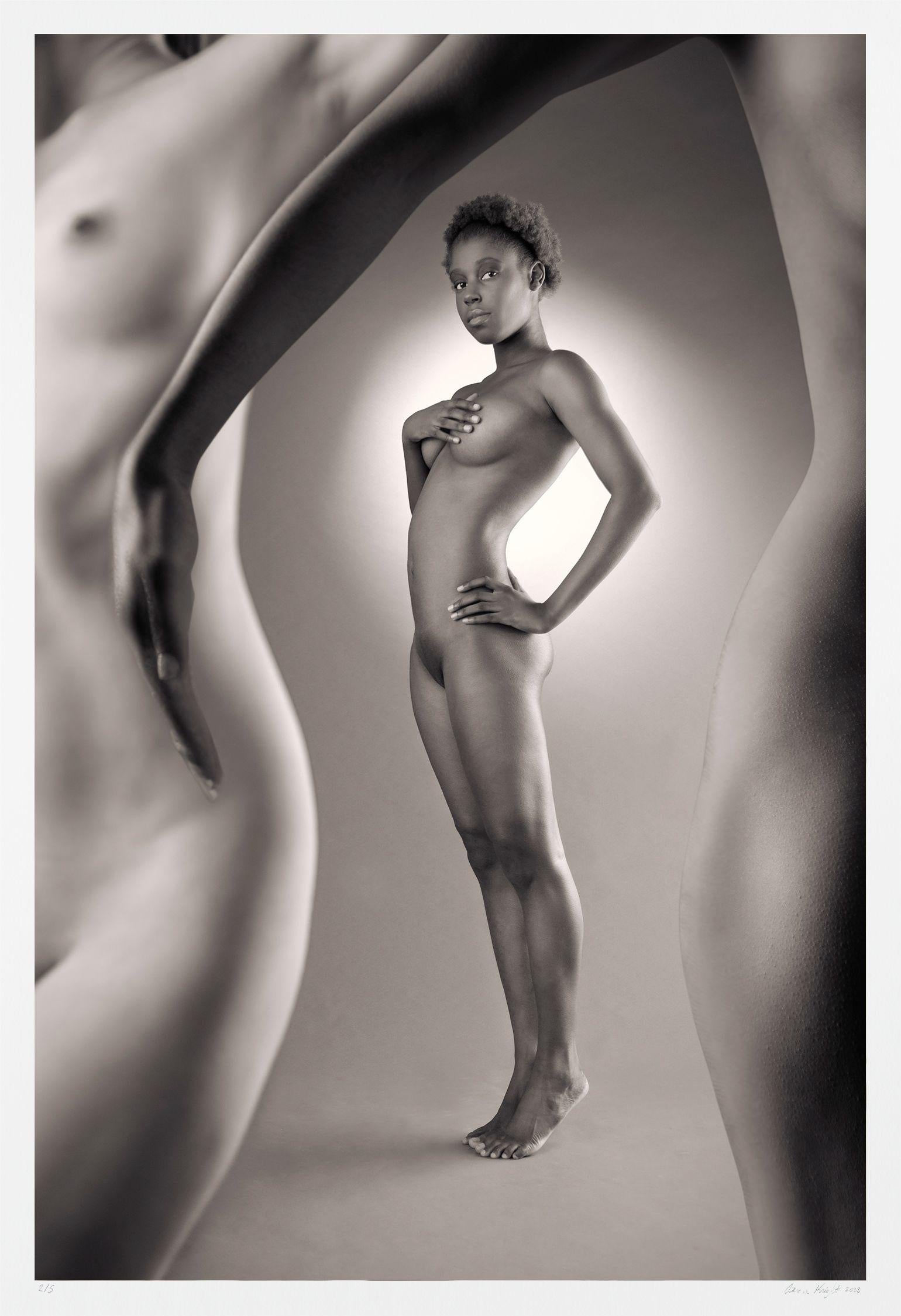Black and White Photograph di Aaron Knight - Stand Until, fotografia, getto d'inchiostro d'archivio